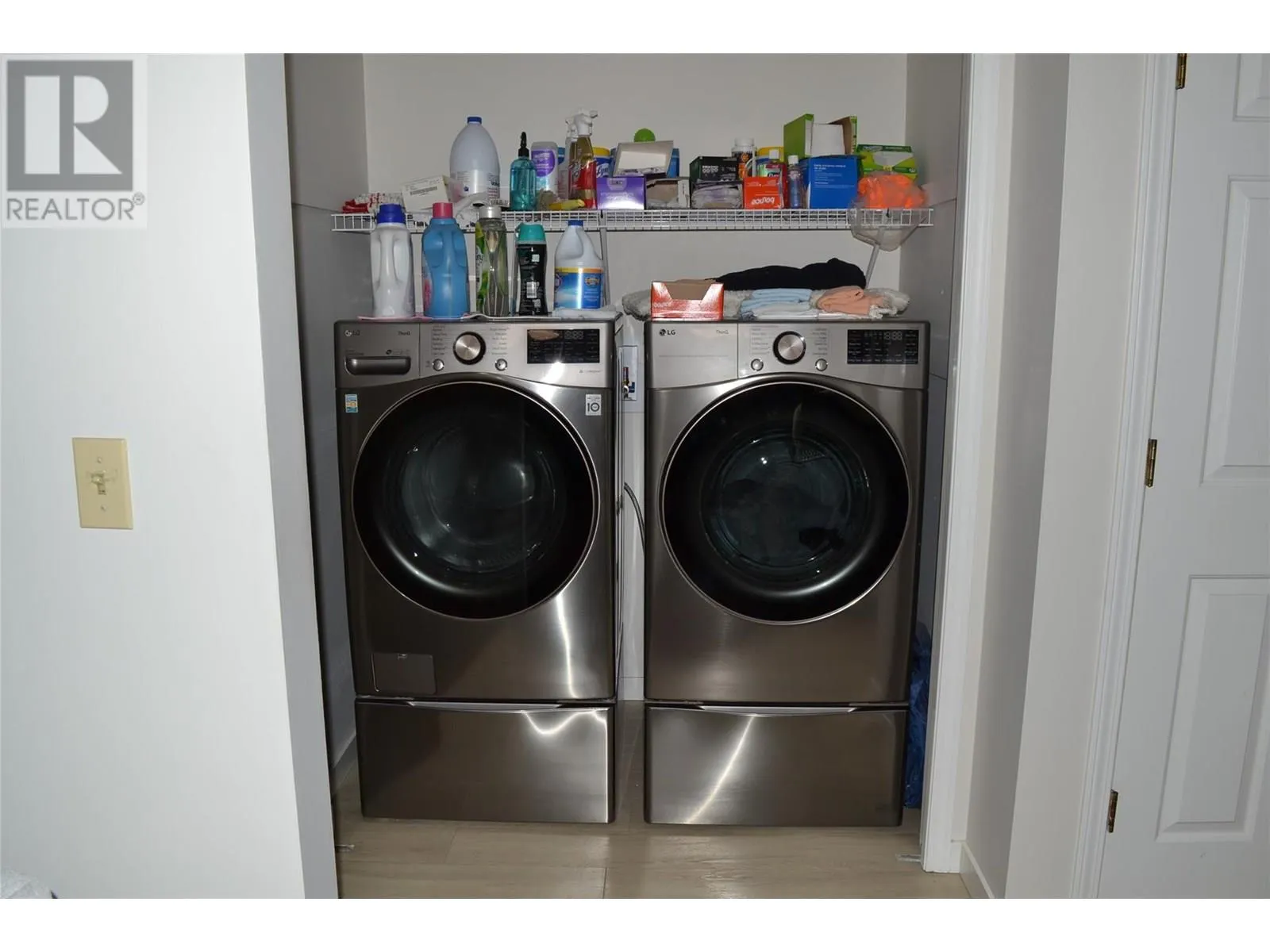 3900 27 Avenue Unit# 15