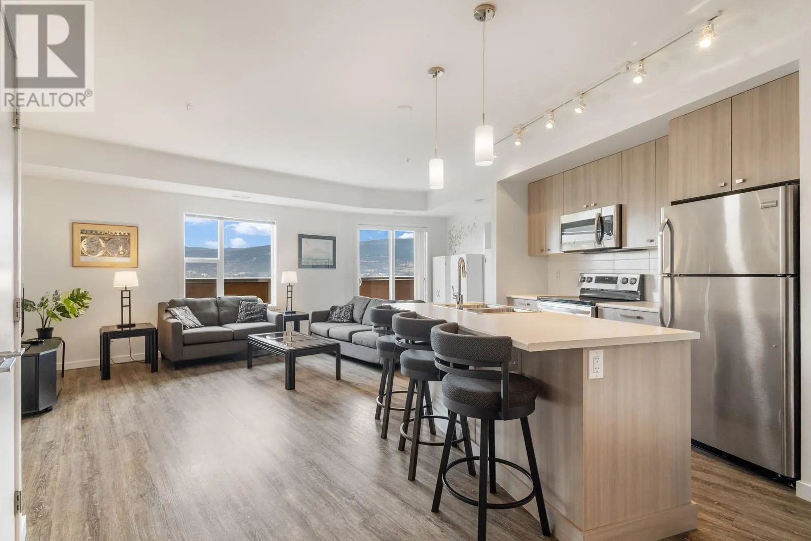 935 Academy Way Unit# 207