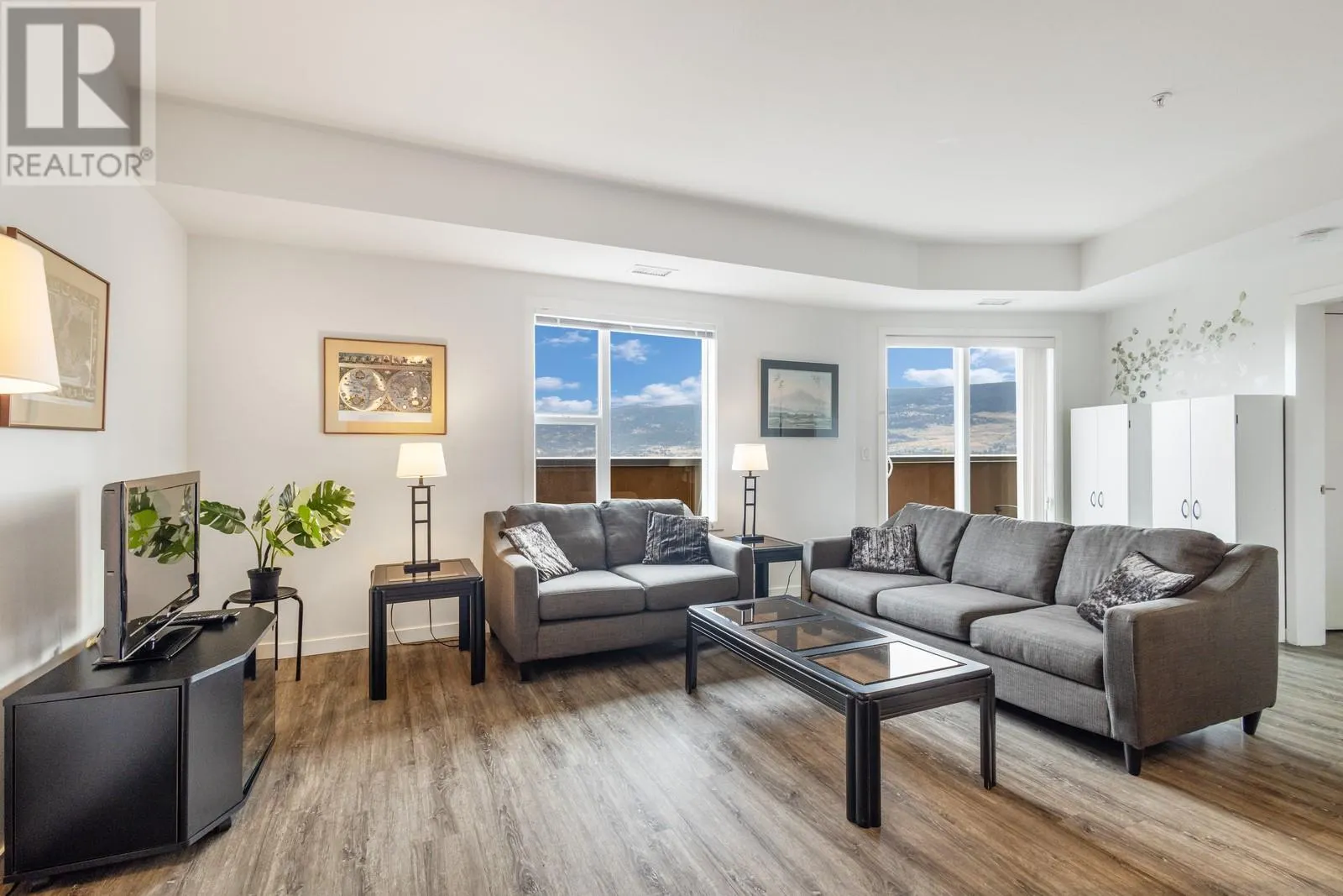 935 Academy Way Unit# 207