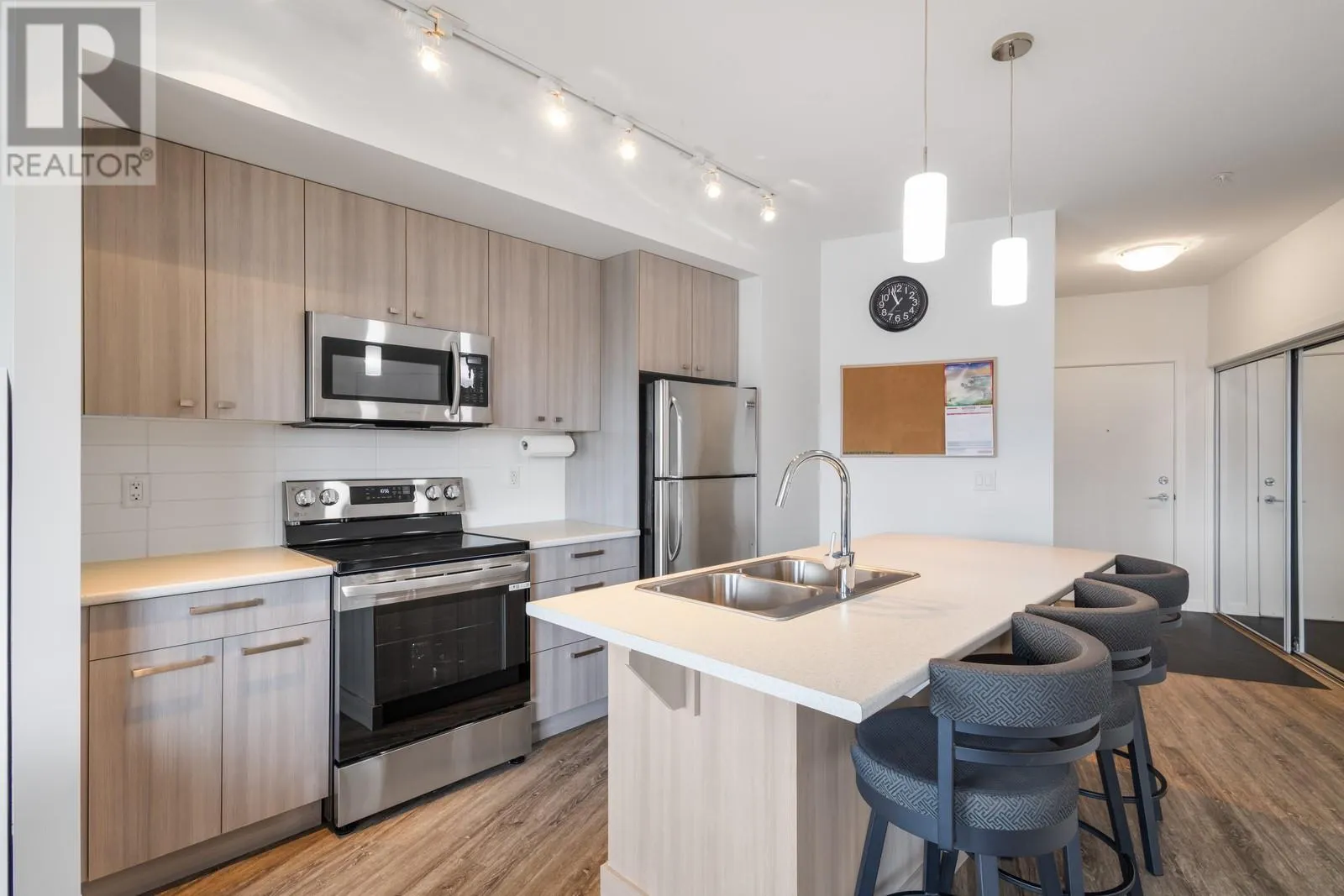 935 Academy Way Unit# 207