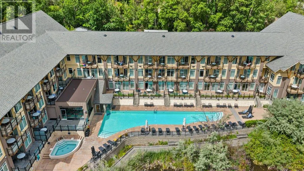 12811 Lakeshore Drive S Unit# 633/634