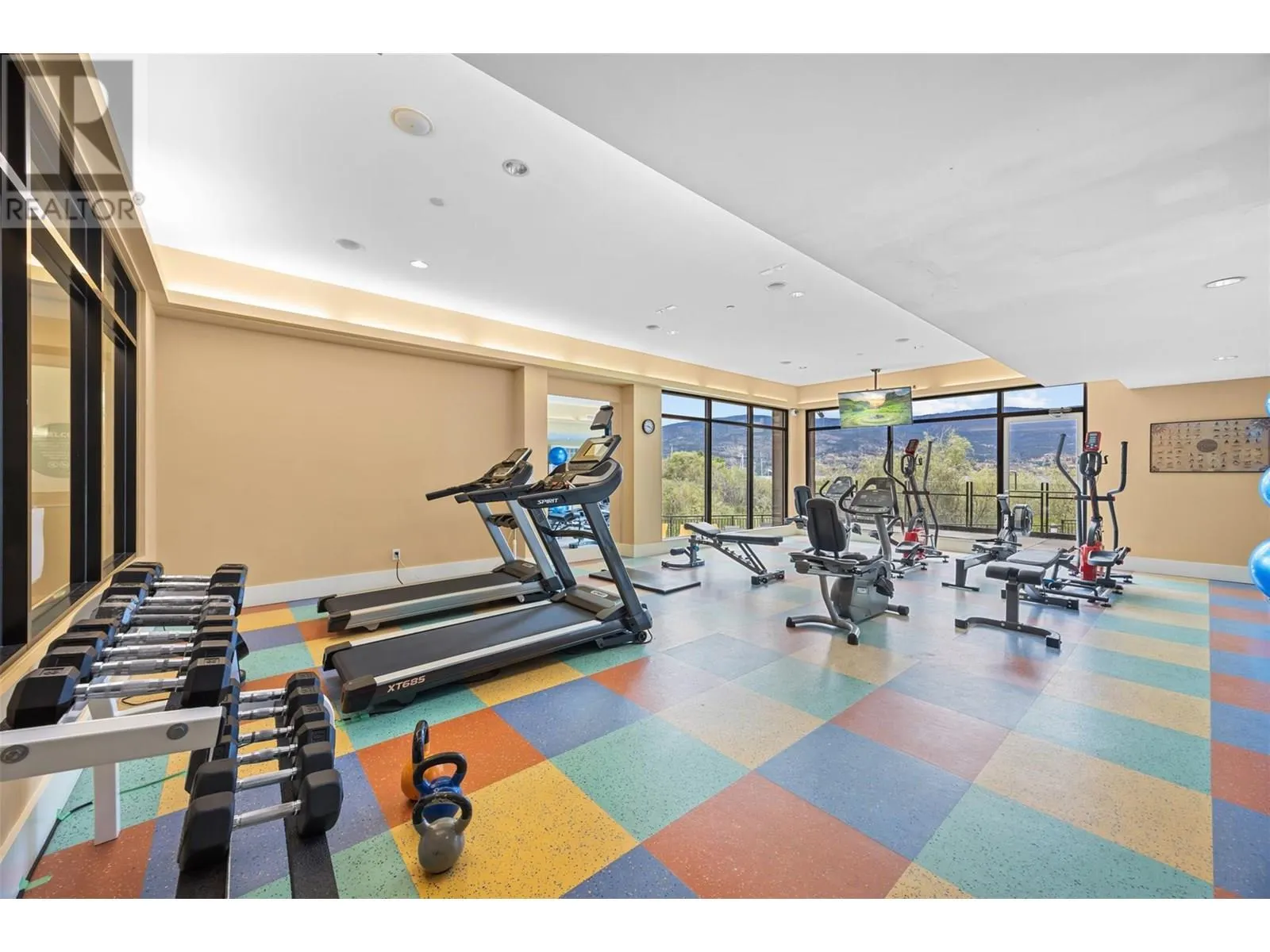 12811 Lakeshore Drive S Unit# 633/634