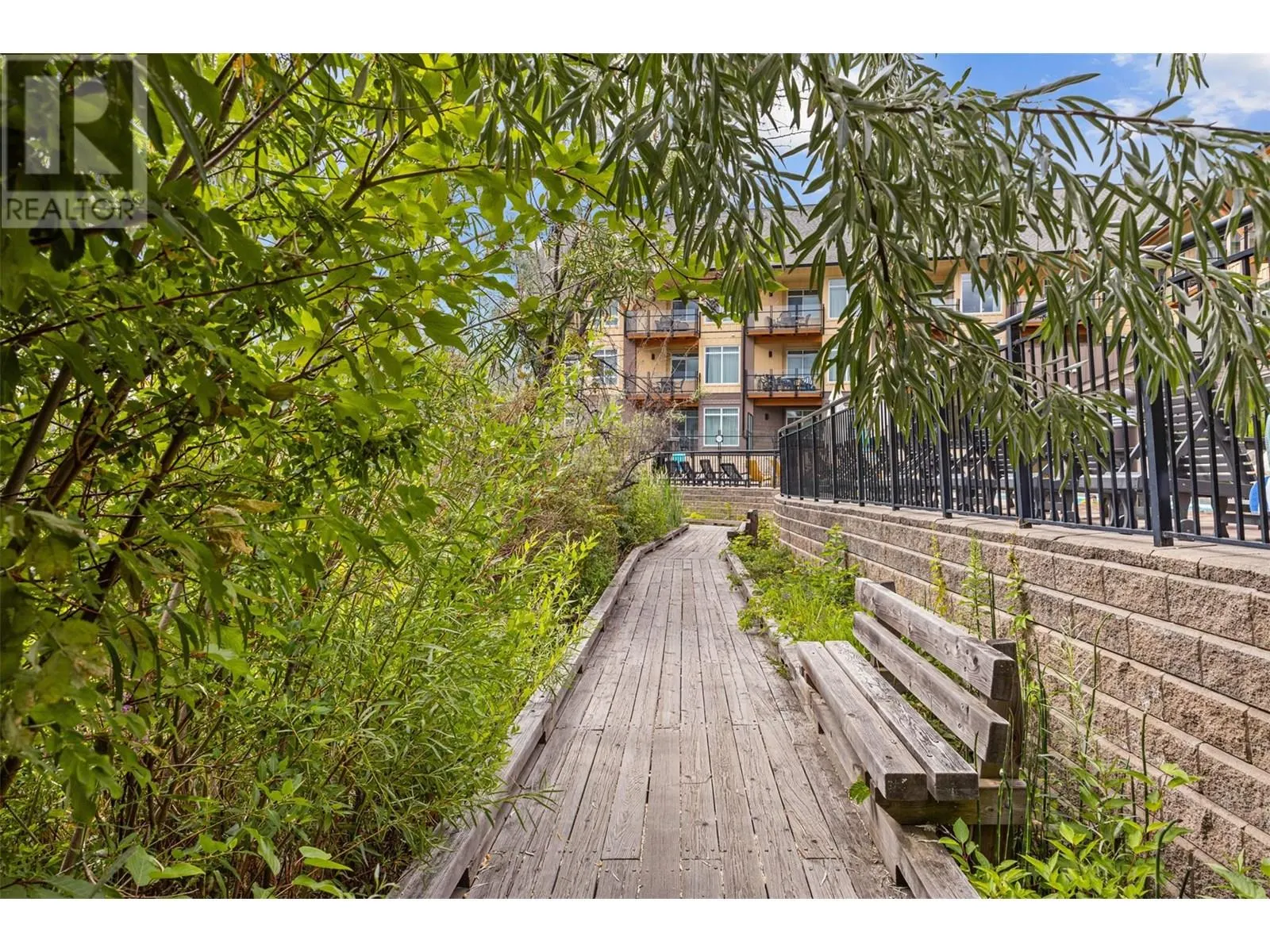 12811 Lakeshore Drive S Unit# 633/634