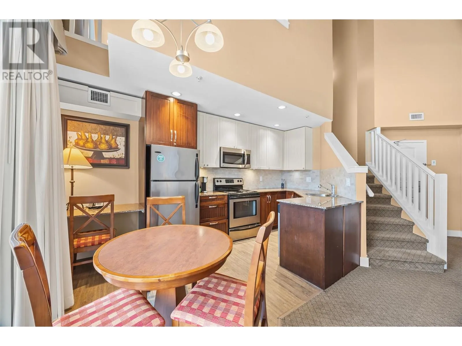 12811 Lakeshore Drive S Unit# 633/634