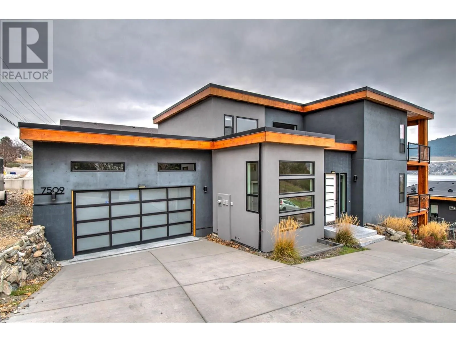 7509 Kennedy Lane