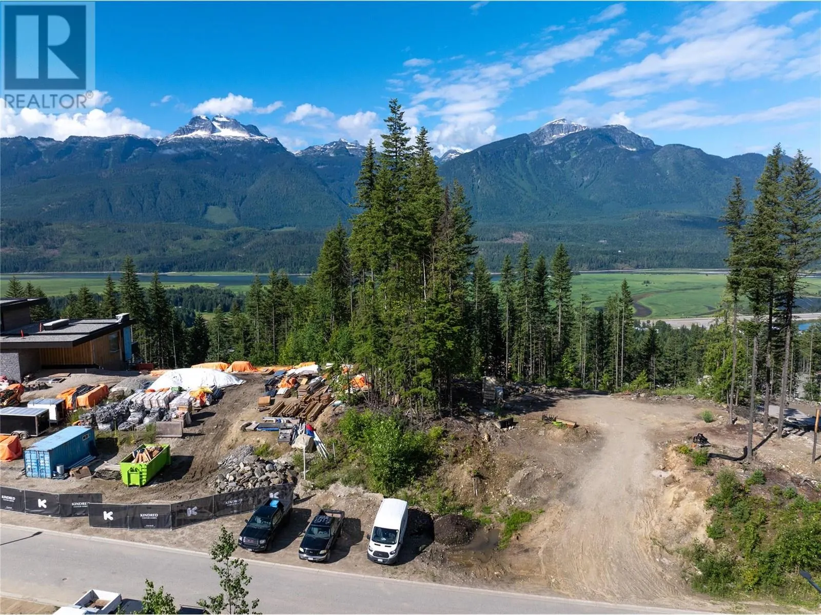 2465 Monashee Court Unit# 14