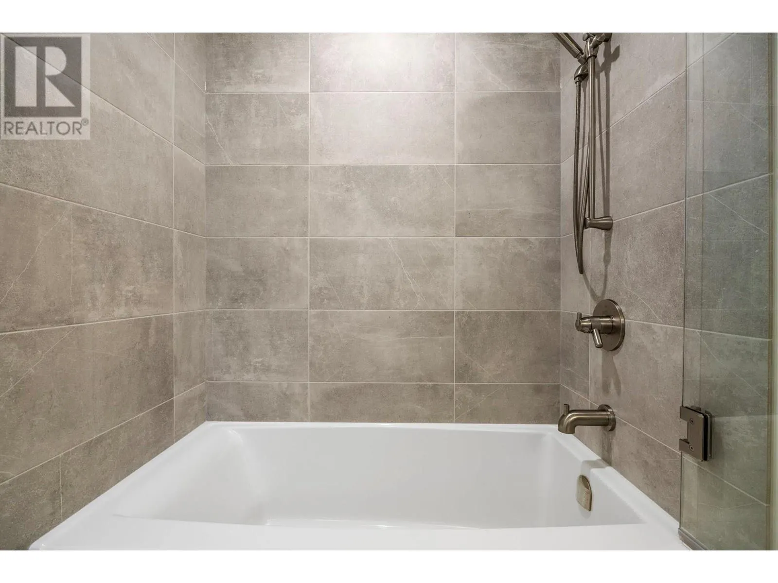 1308 Richter Street Unit# 105