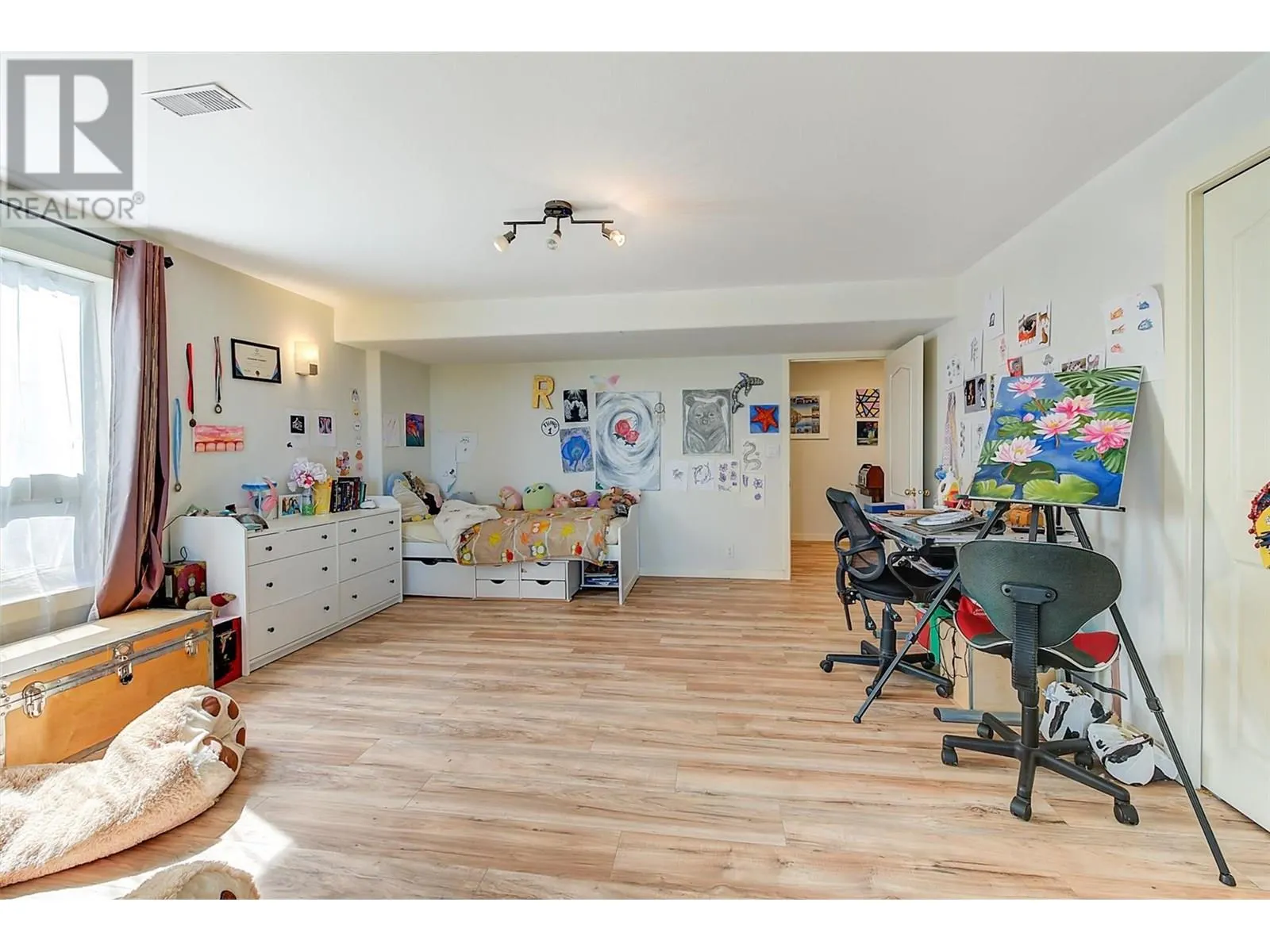 2069 Horizon Drive