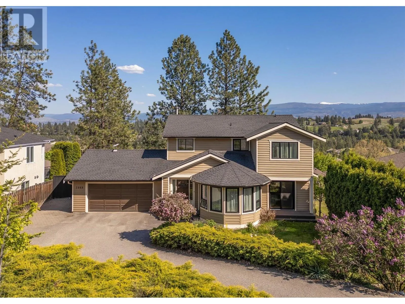 2069 Horizon Drive