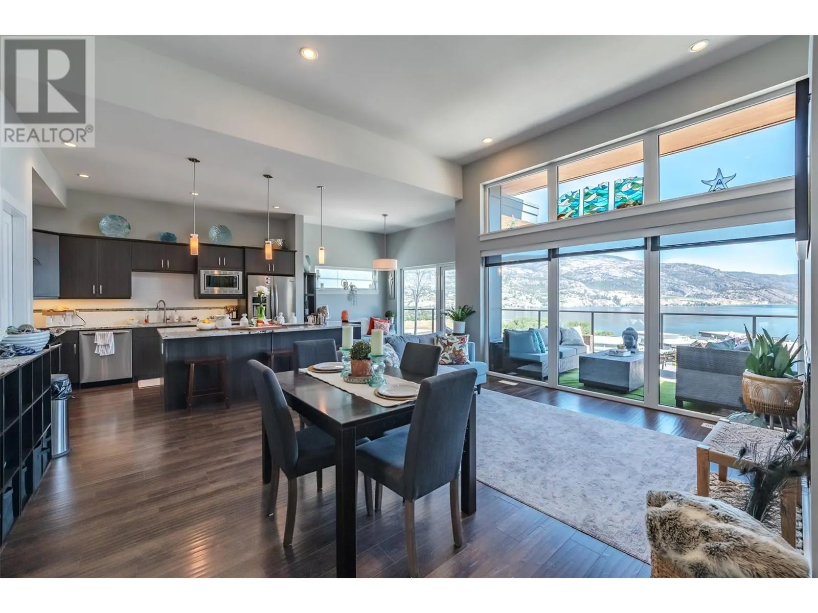 123 View Road