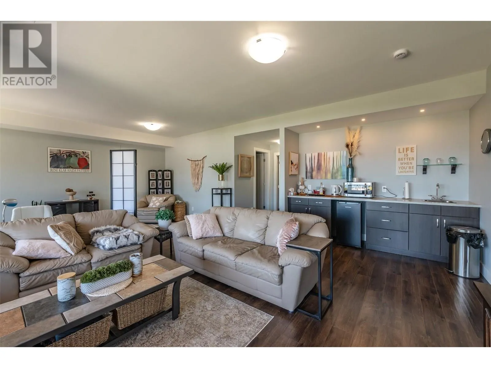 123 View Road