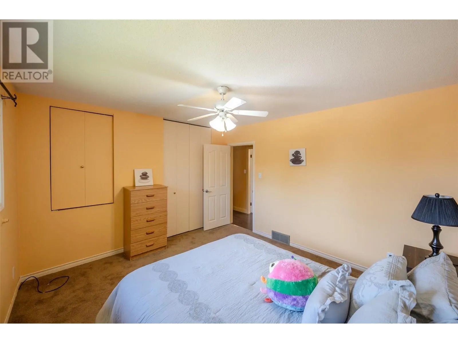 186 Dunant Crescent