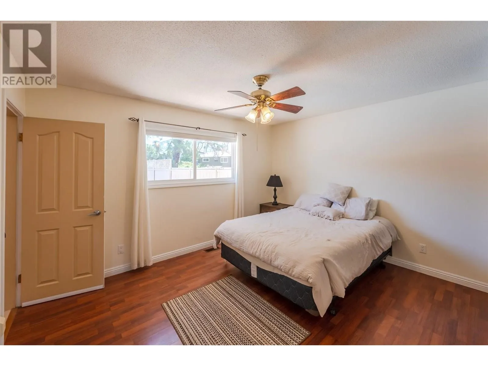 186 Dunant Crescent
