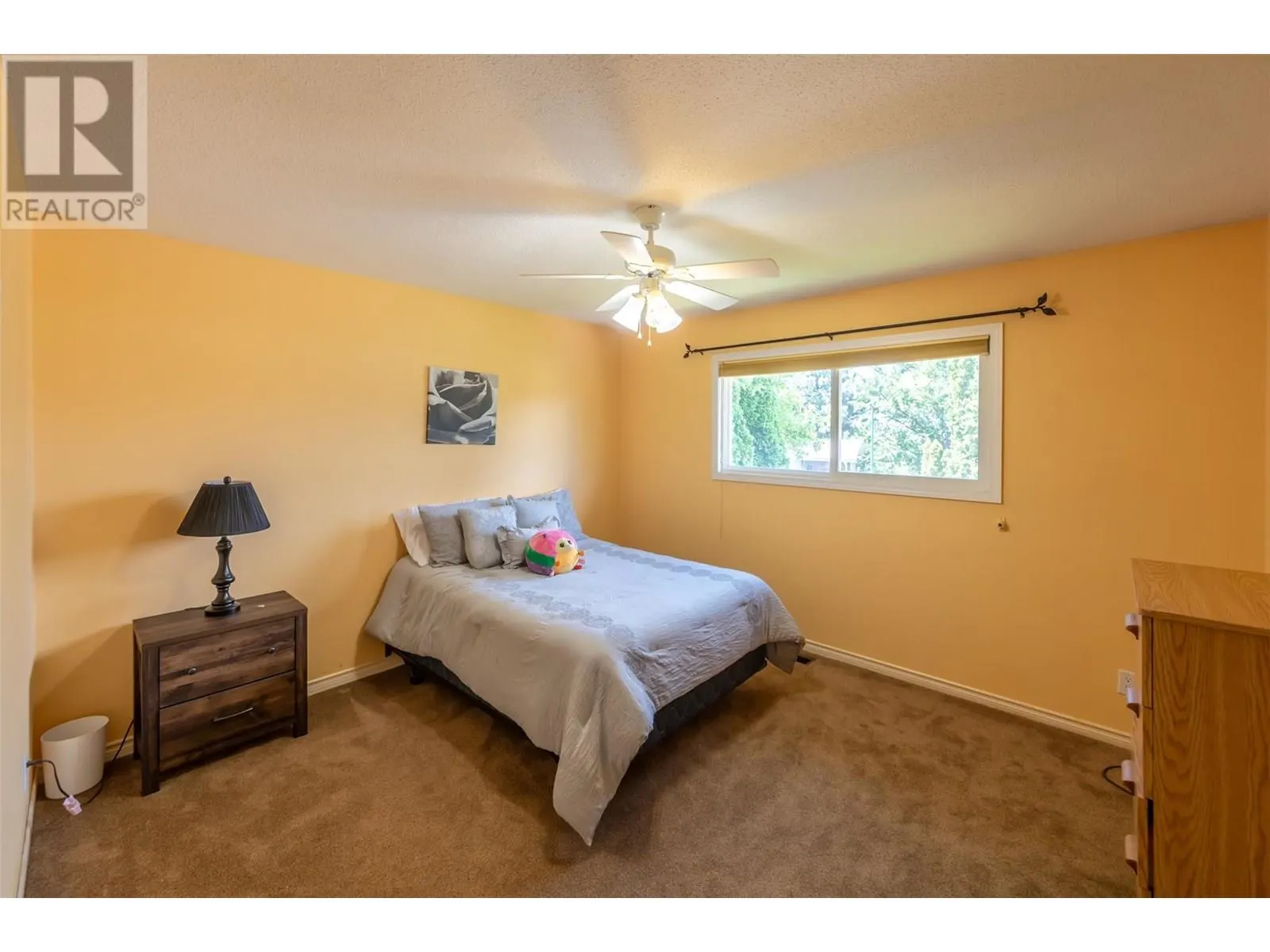 186 Dunant Crescent