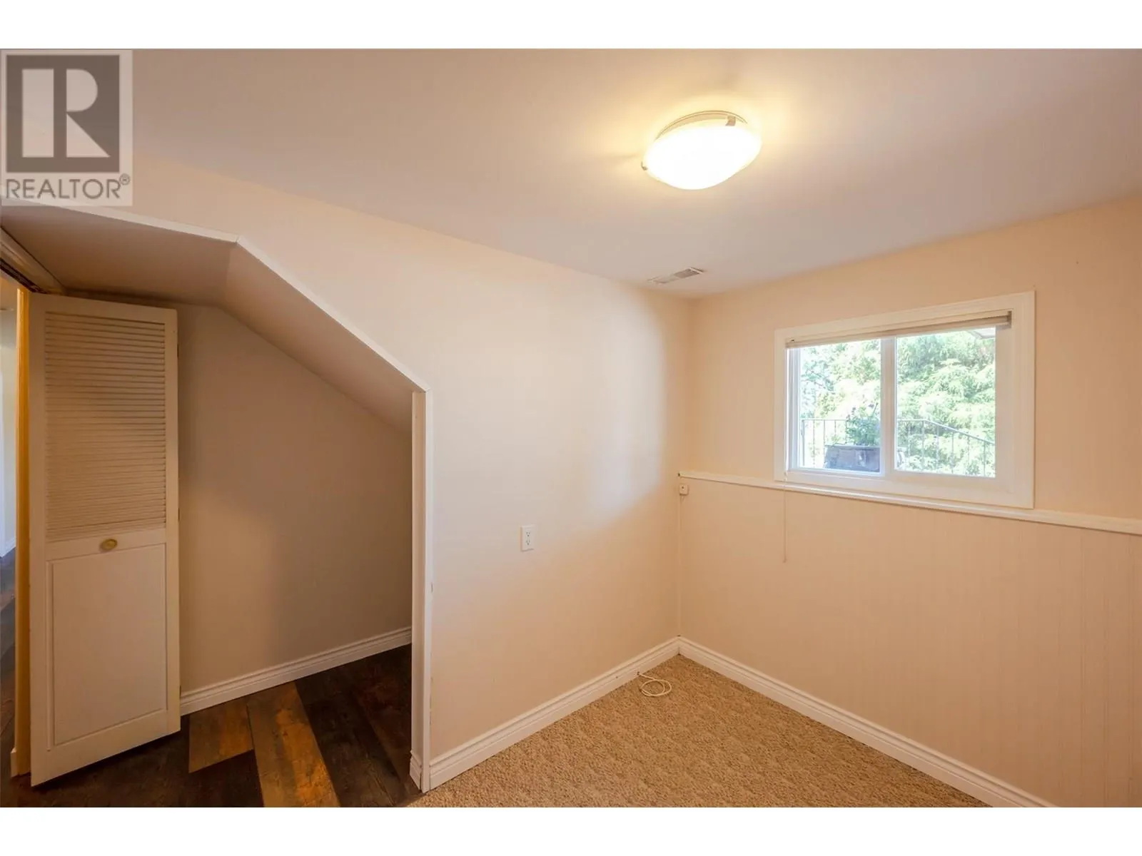 186 Dunant Crescent