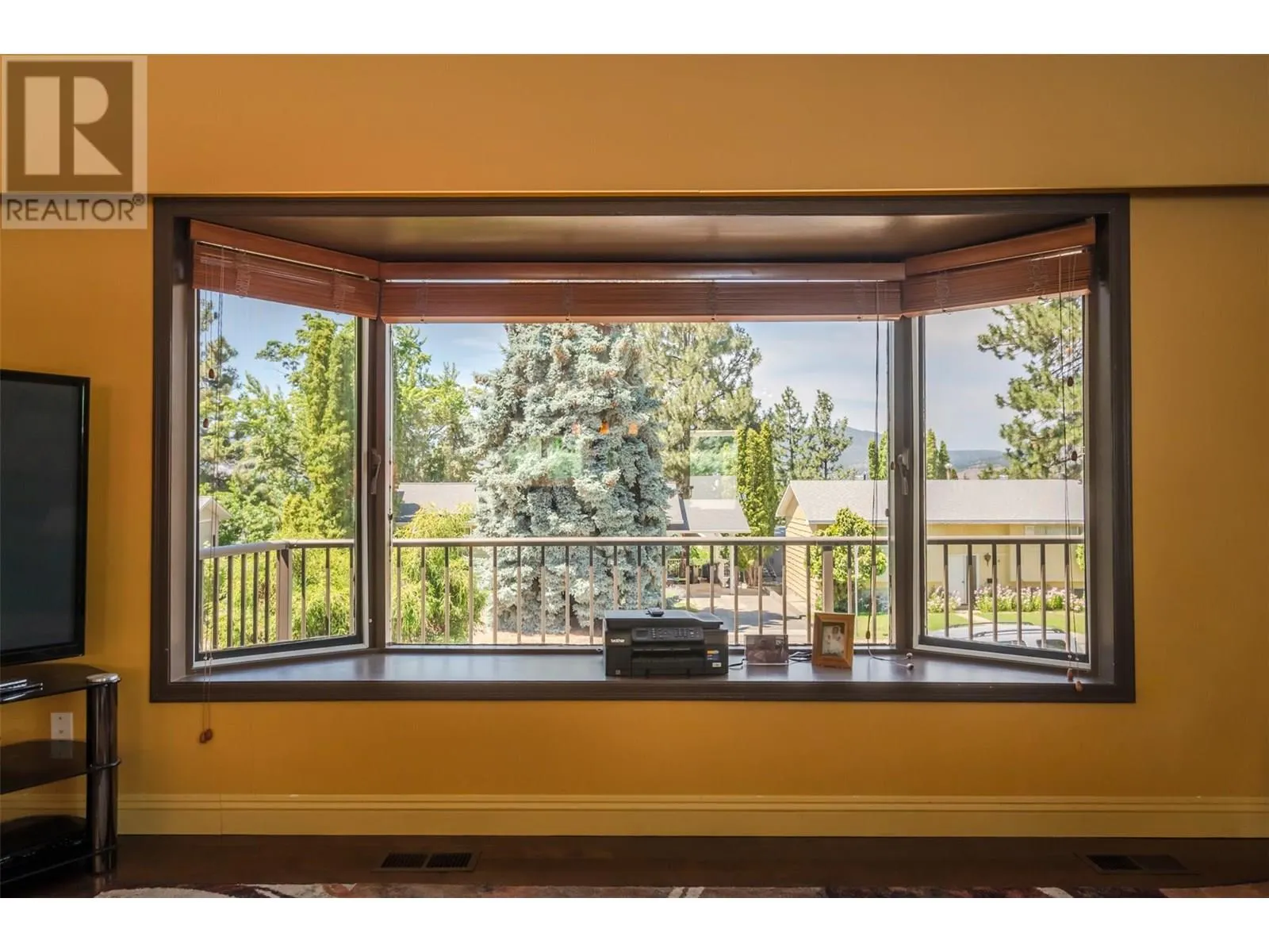 186 Dunant Crescent