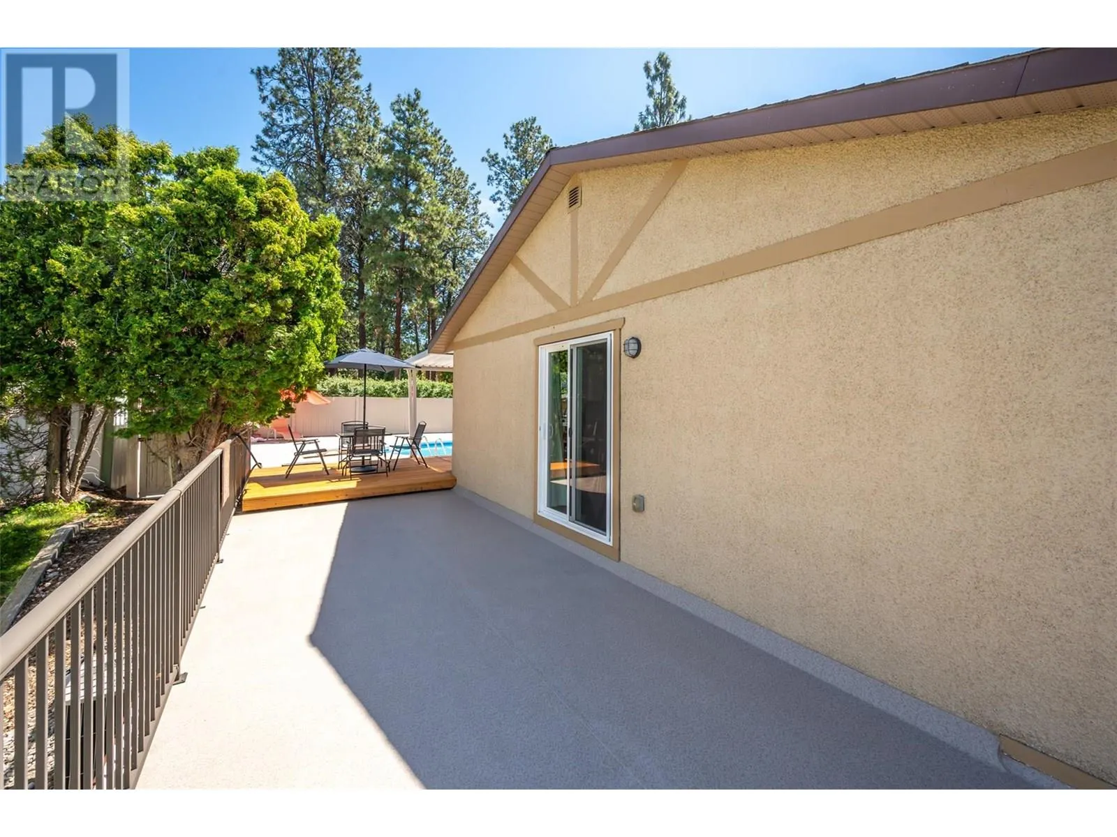 186 Dunant Crescent