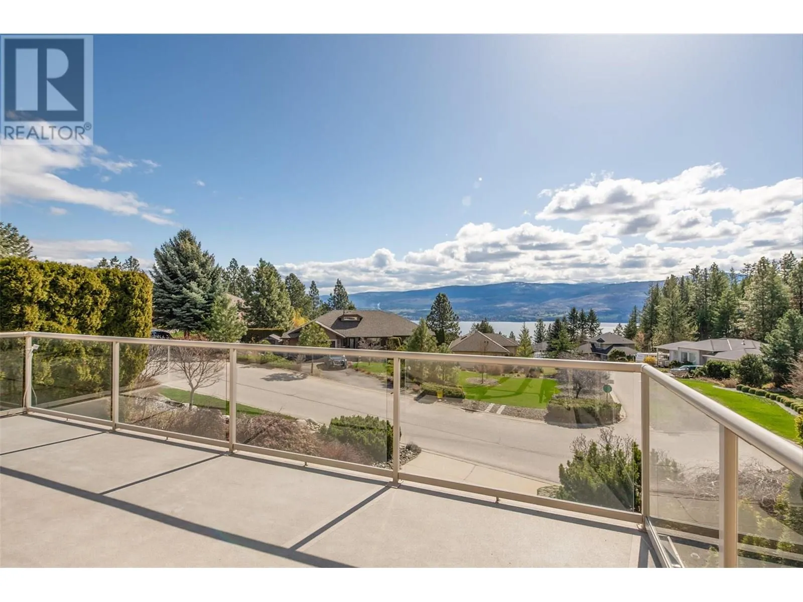 3065 Lakeview Cove Road