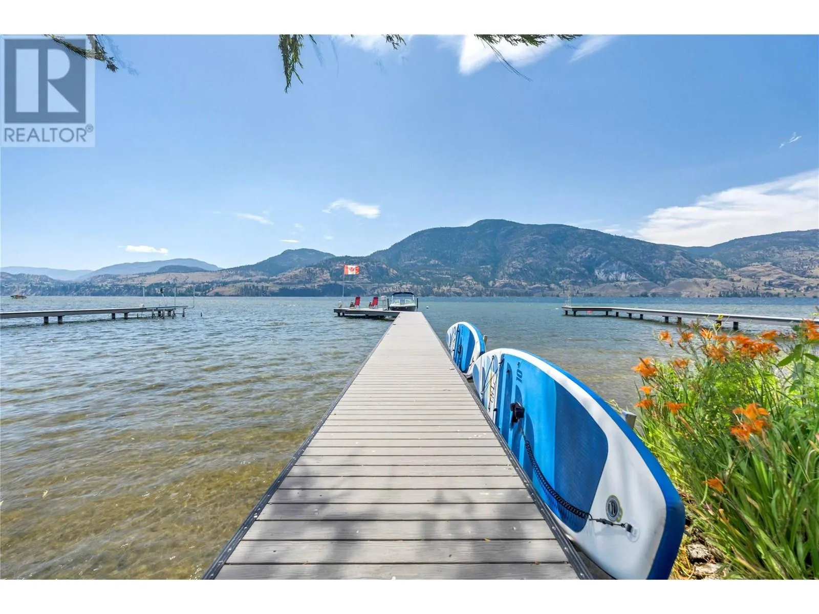 4589 Lakeside Road