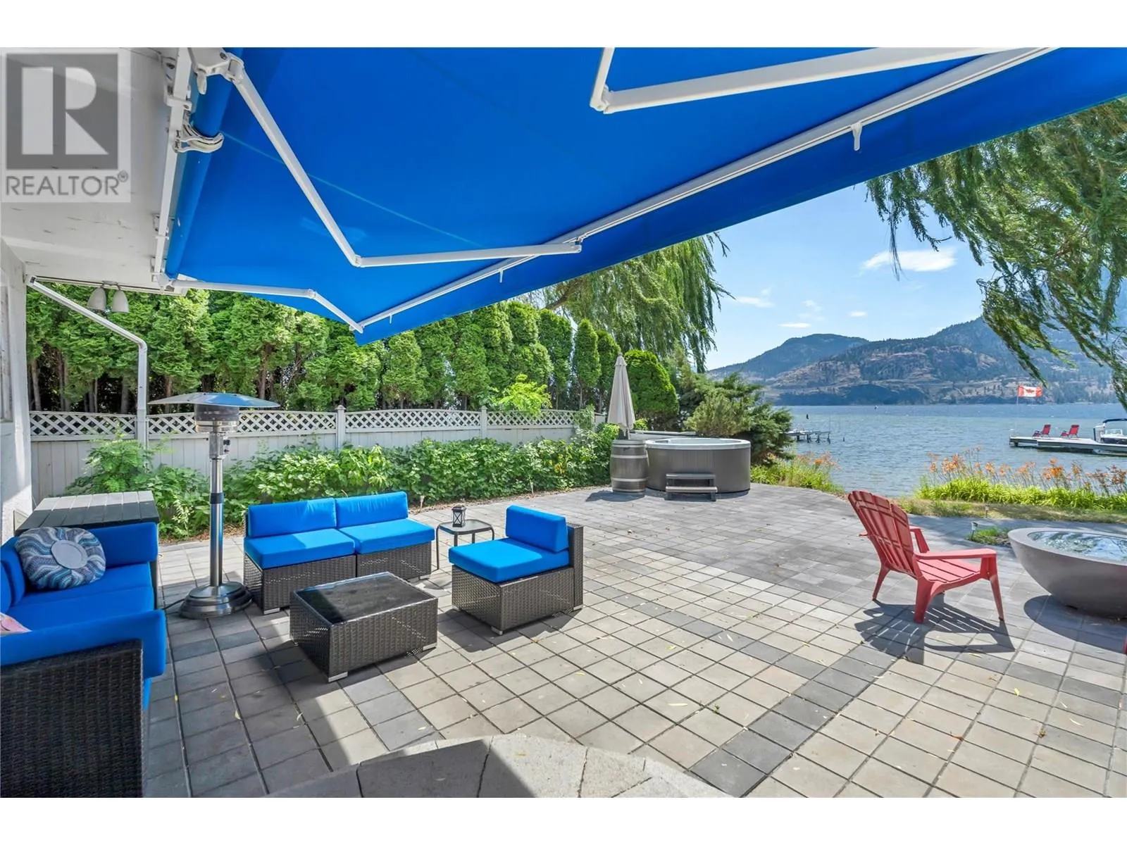 4589 Lakeside Road