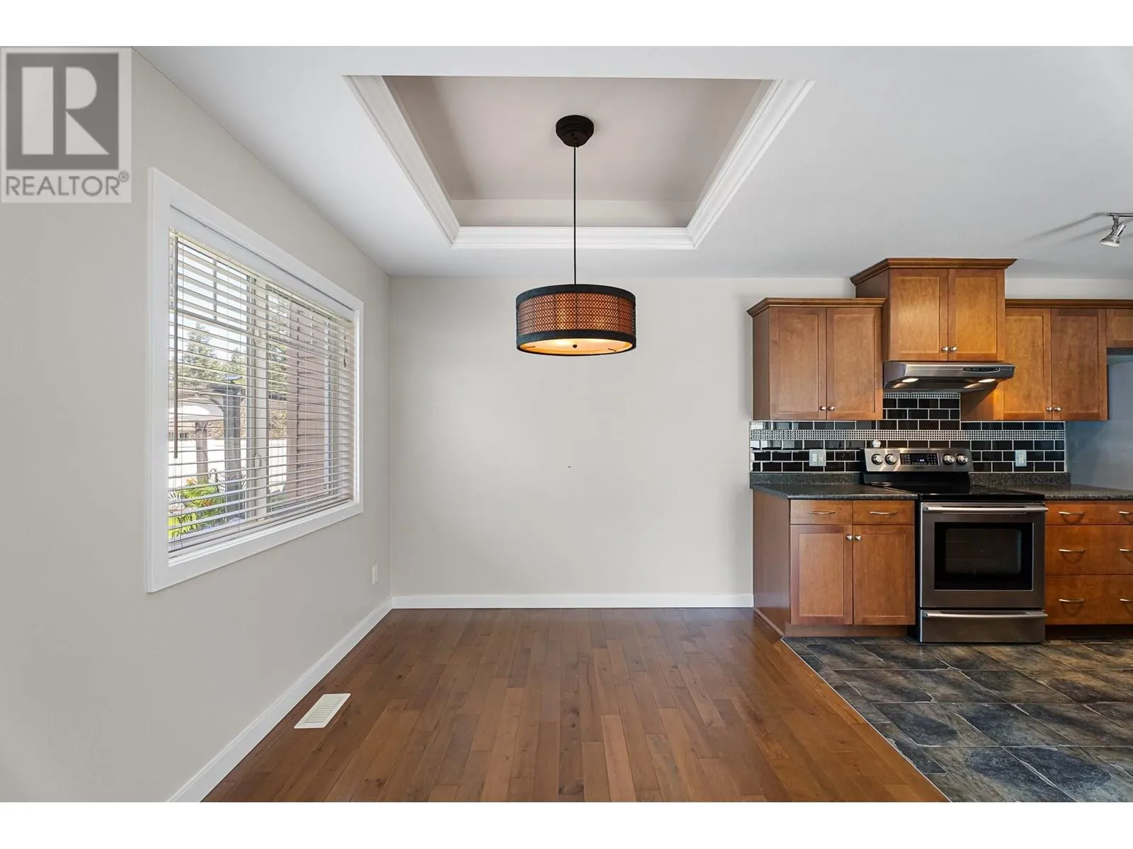 2060 12th Avenue NE Unit# 3