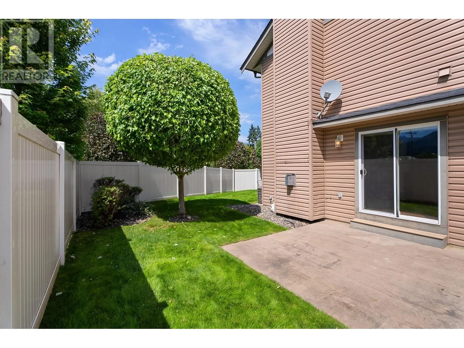 2060 12th Avenue NE Unit# 3