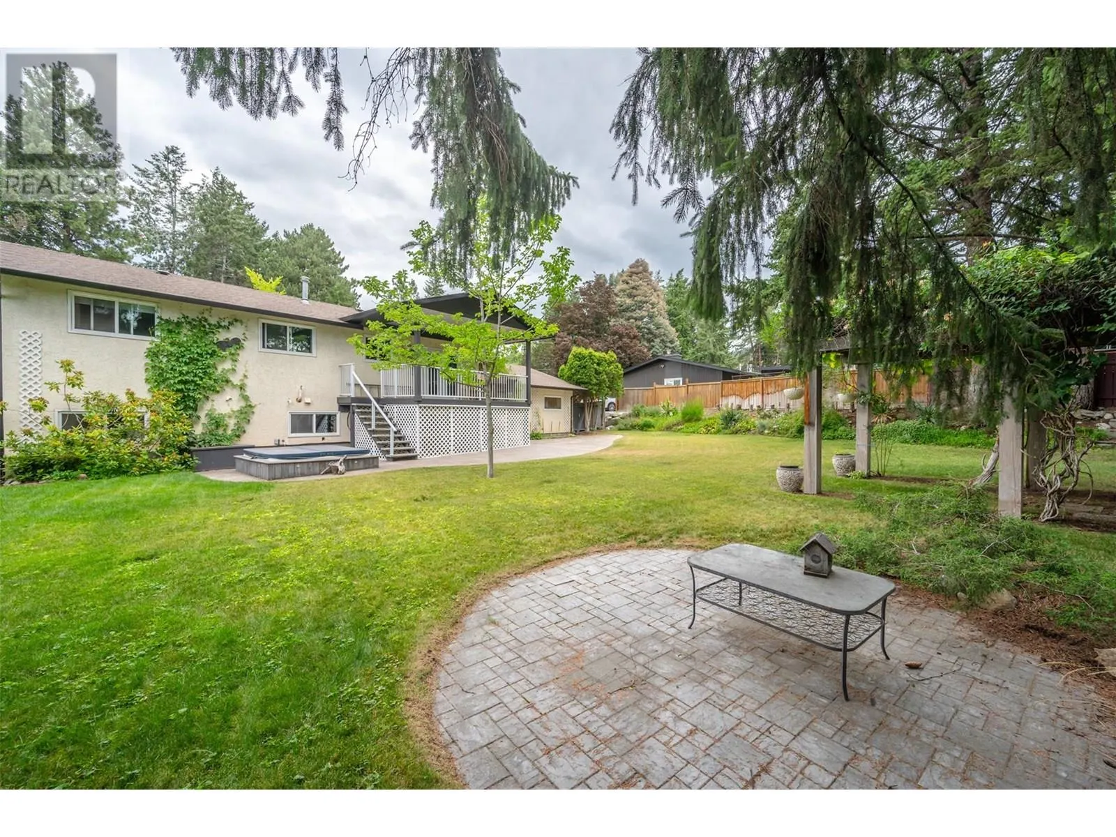 122 Kendall Crescent