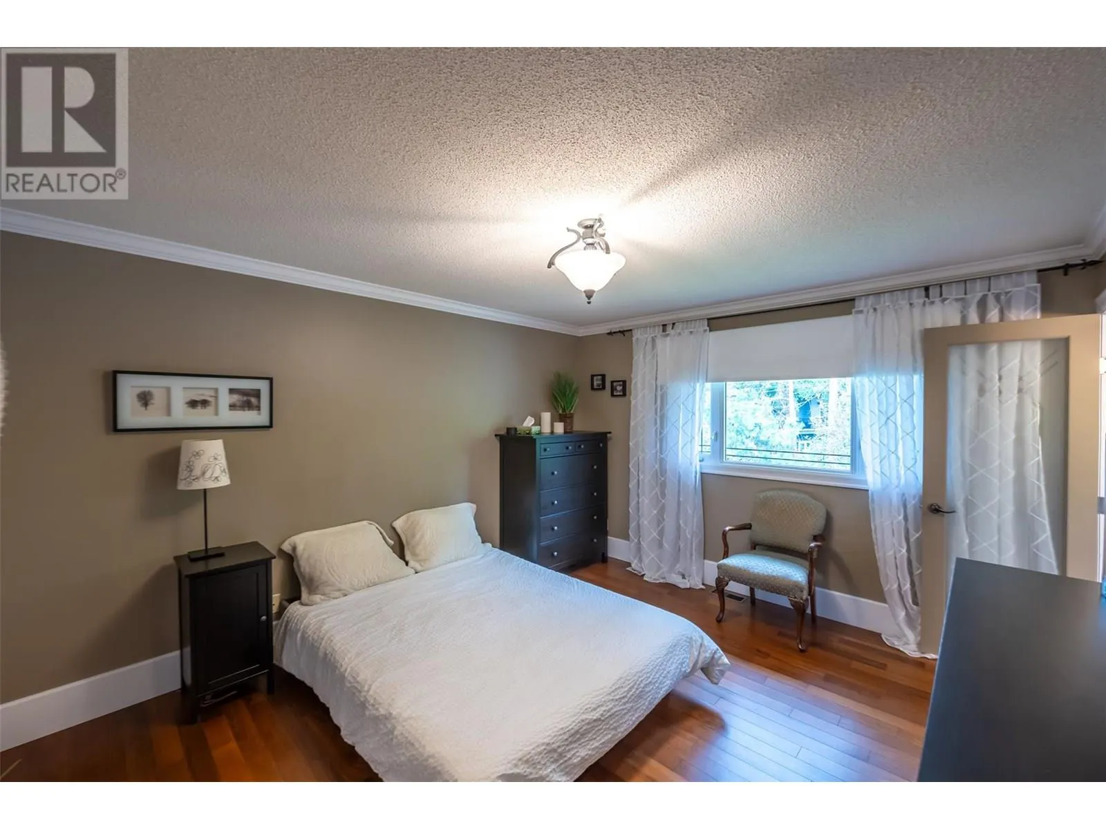 122 Kendall Crescent