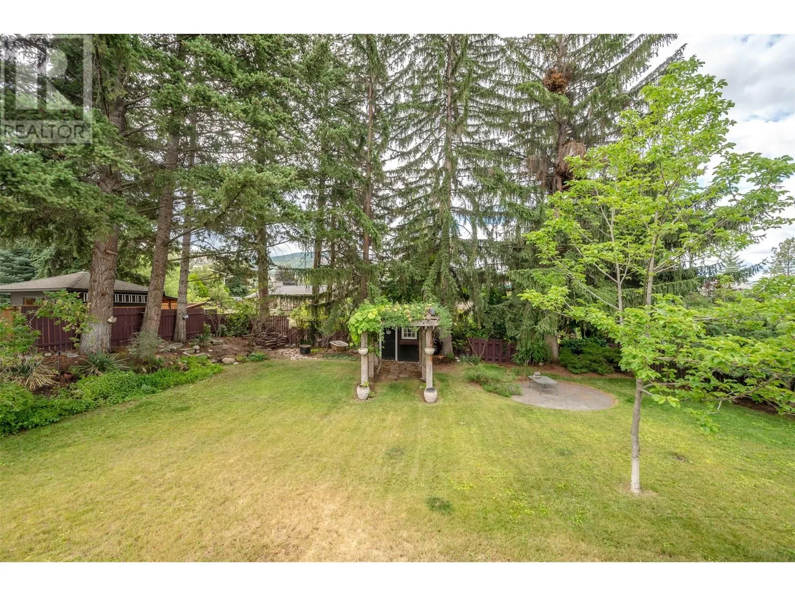 122 Kendall Crescent