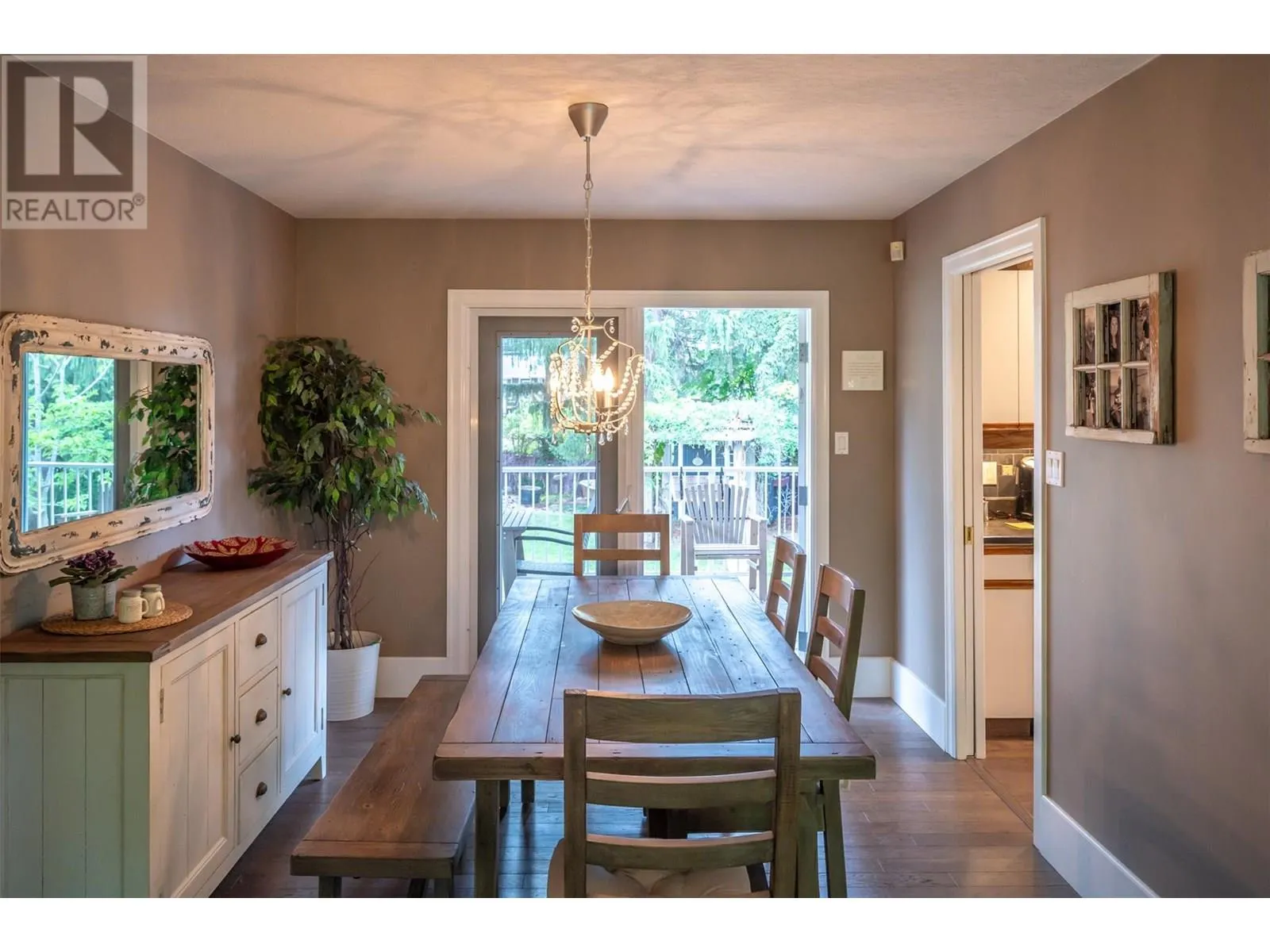 122 Kendall Crescent