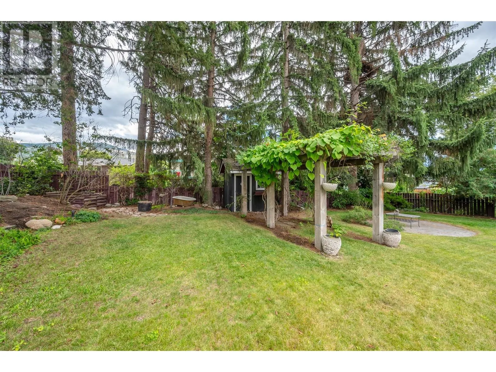 122 Kendall Crescent