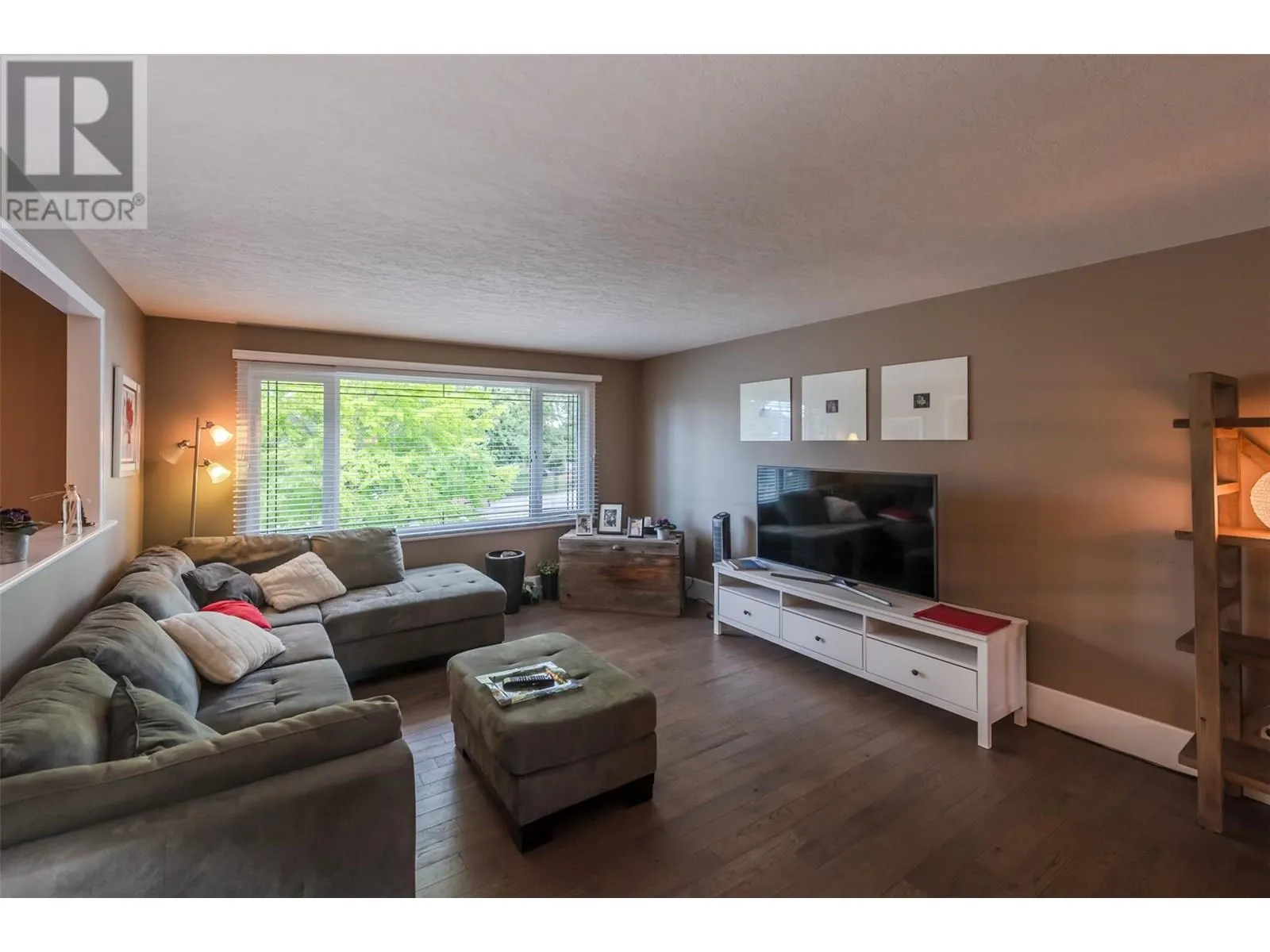 122 Kendall Crescent