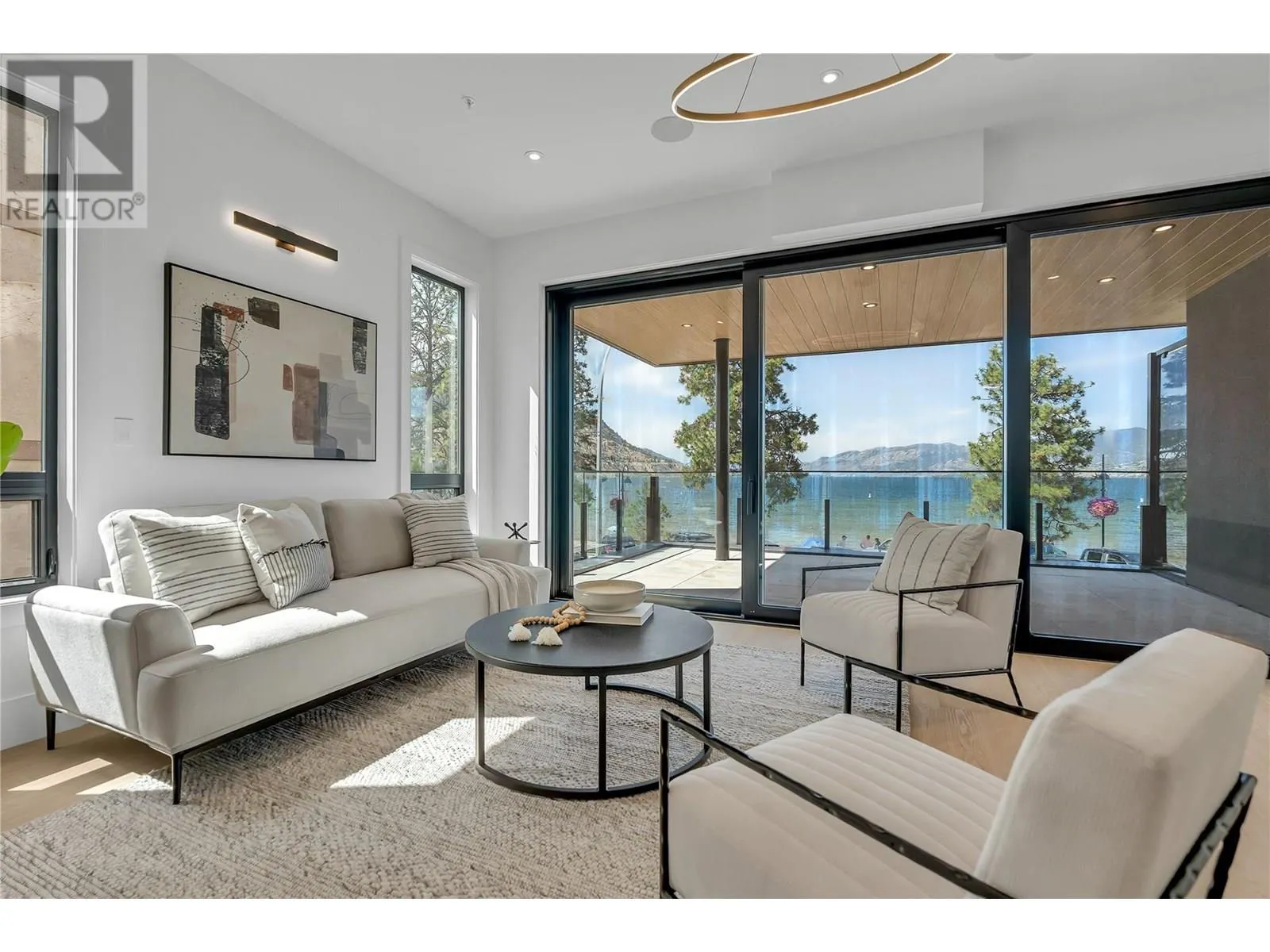 602 Lakeshore Drive Unit# 202