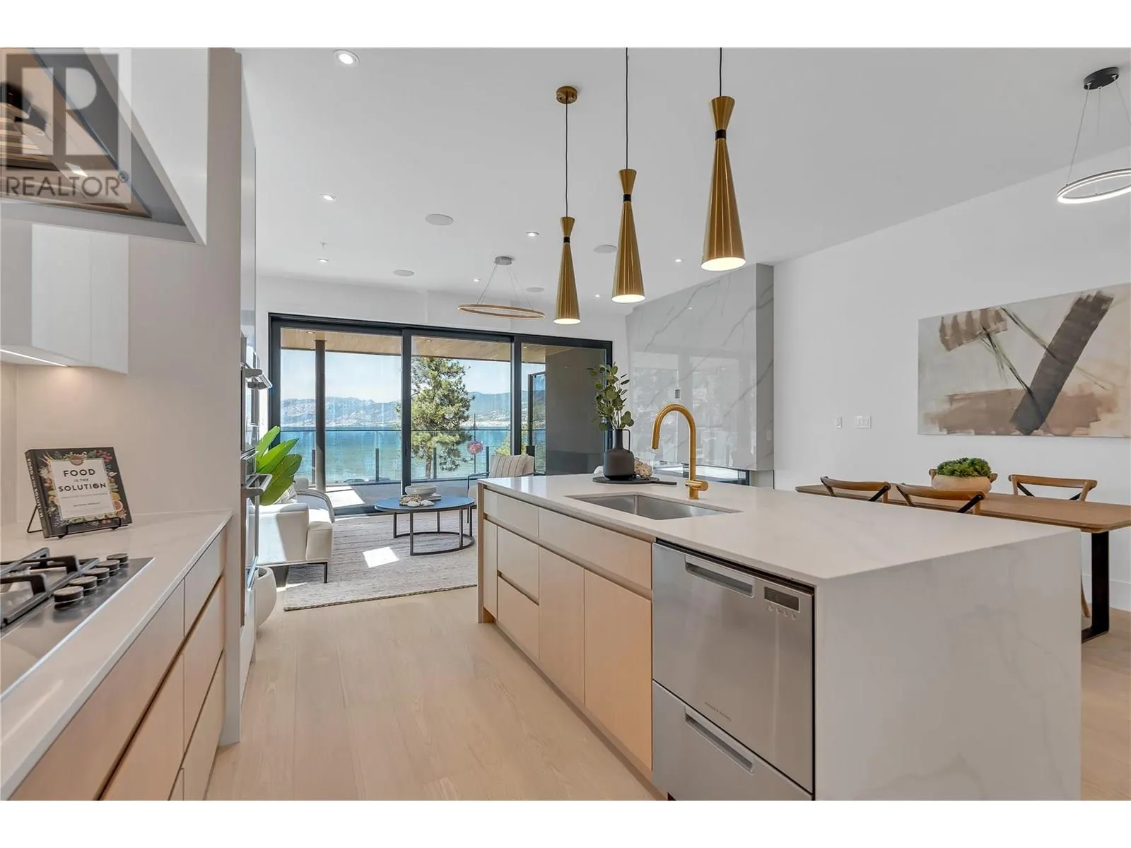 602 Lakeshore Drive Unit# 202