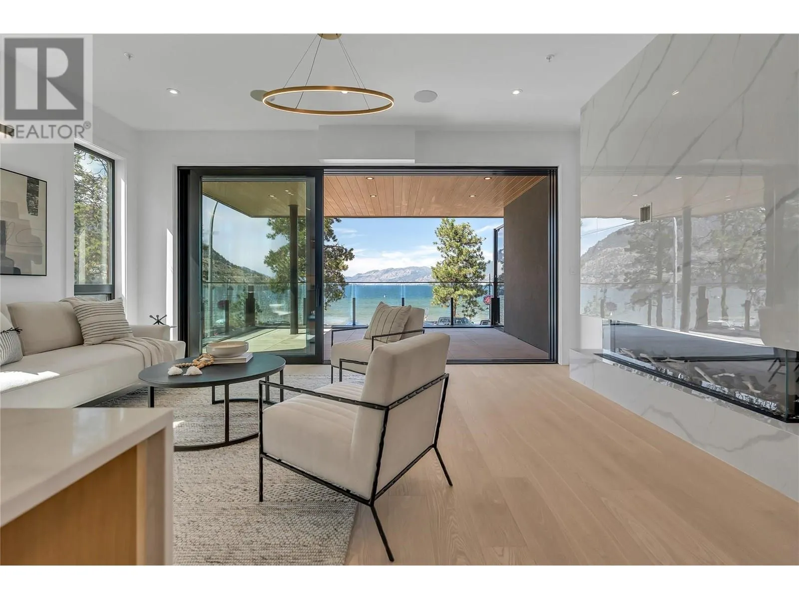 602 Lakeshore Drive Unit# 202