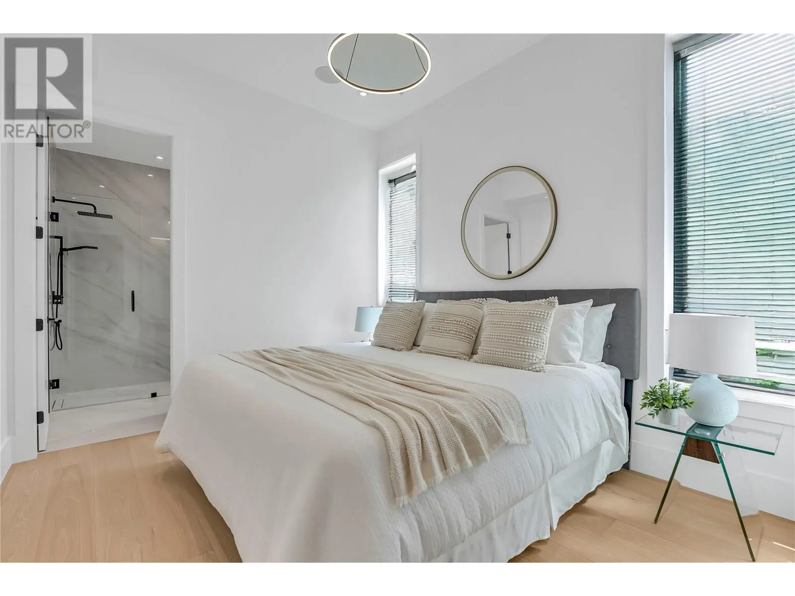 602 Lakeshore Drive Unit# 202