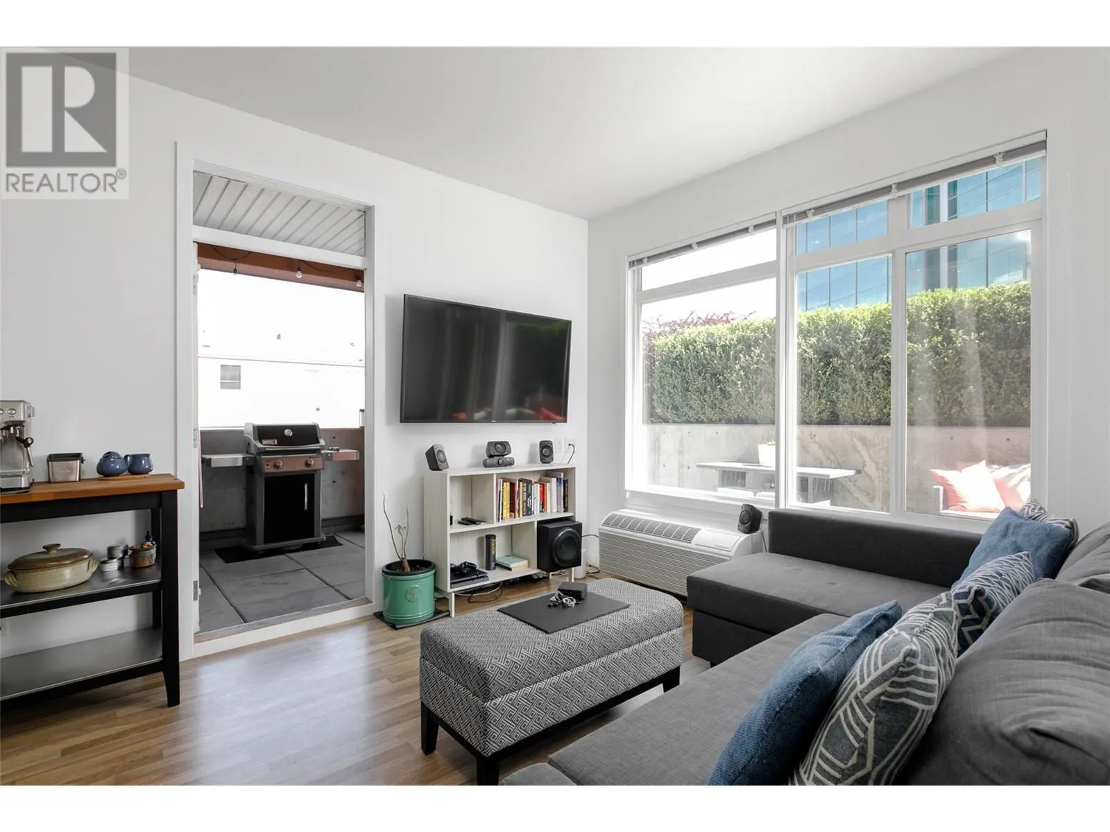 1550 Dickson Avenue Unit# 110