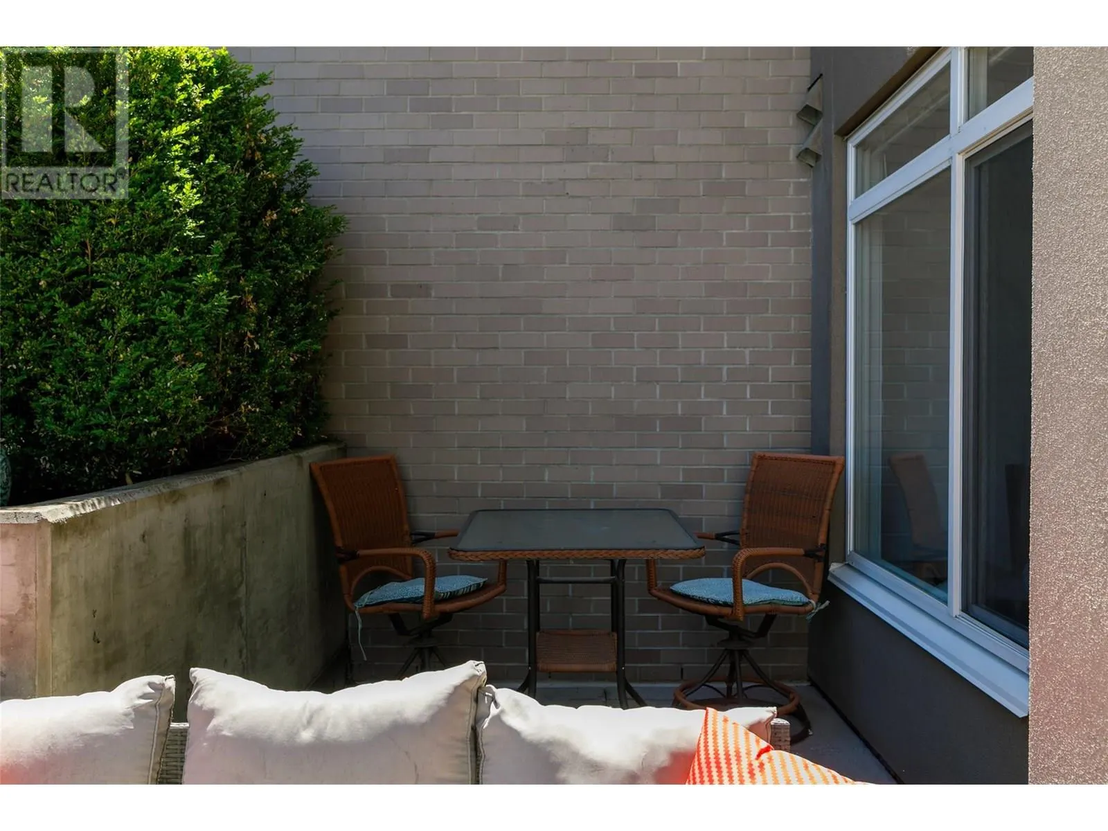 1550 Dickson Avenue Unit# 110