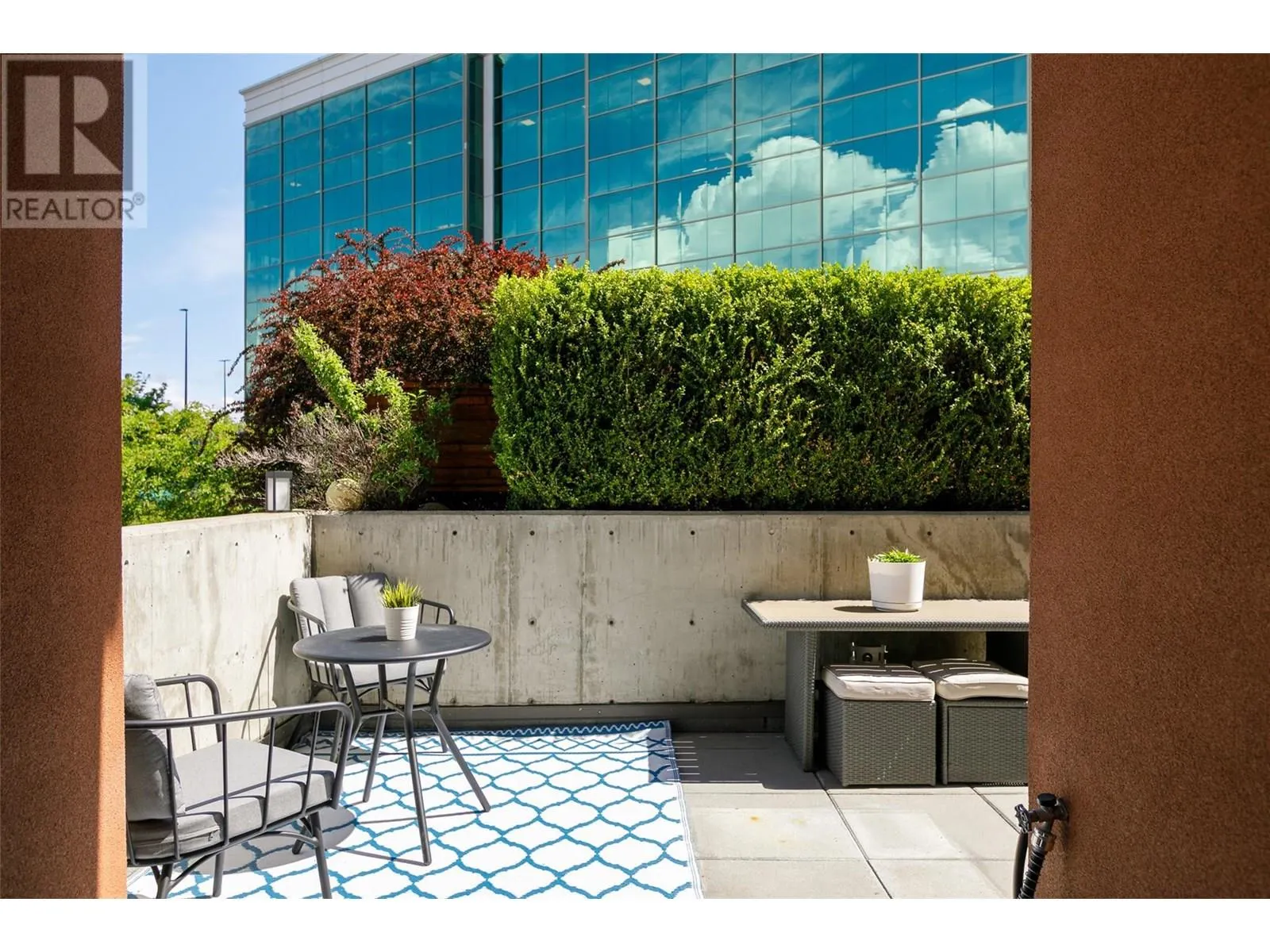 1550 Dickson Avenue Unit# 110