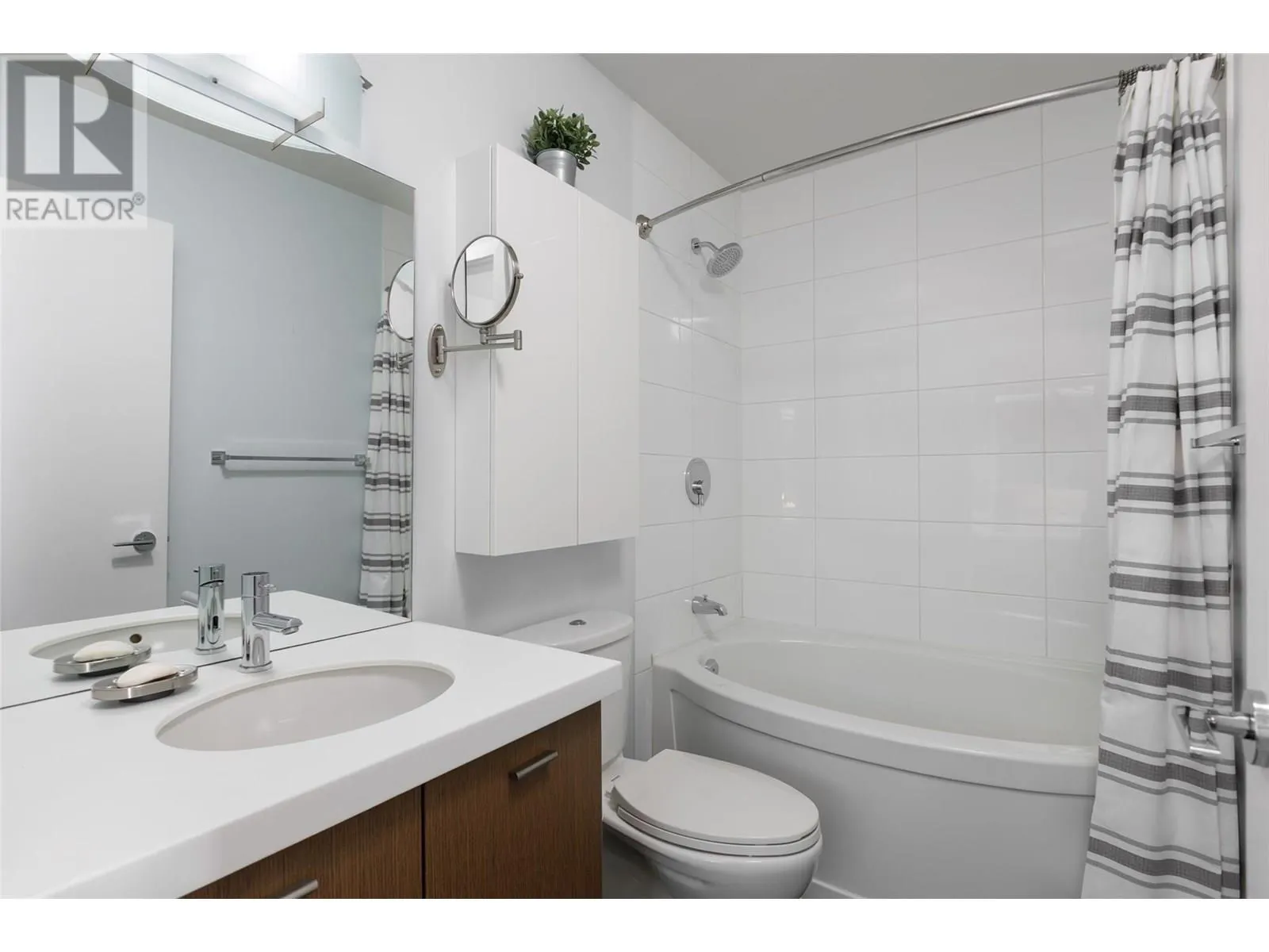 1550 Dickson Avenue Unit# 110