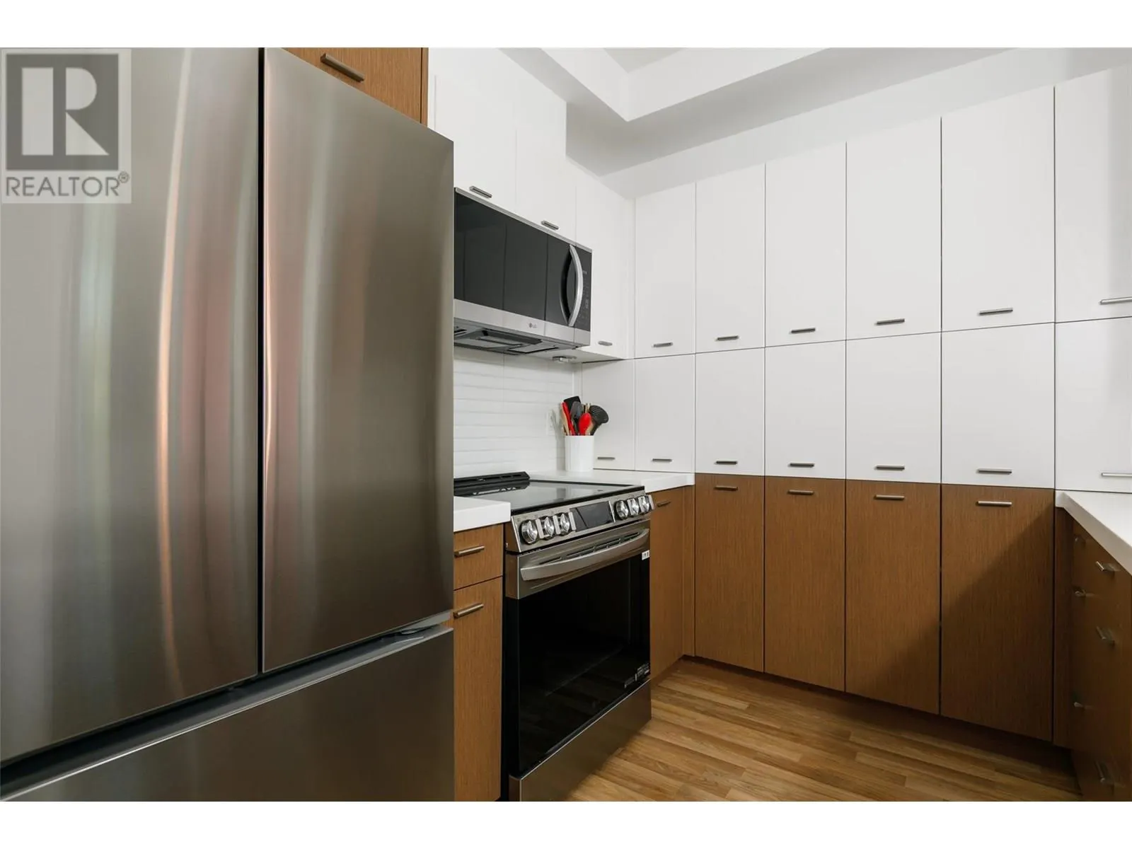 1550 Dickson Avenue Unit# 110