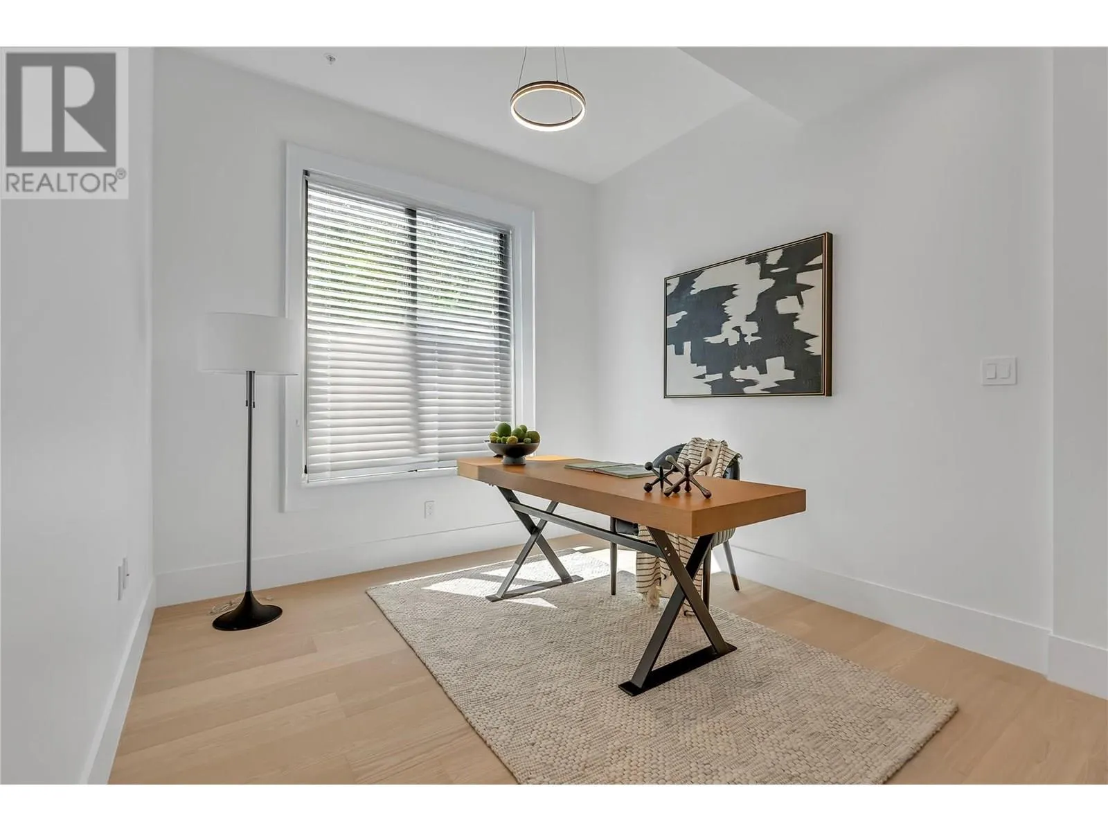 602 Lakeshore Drive Unit# 102