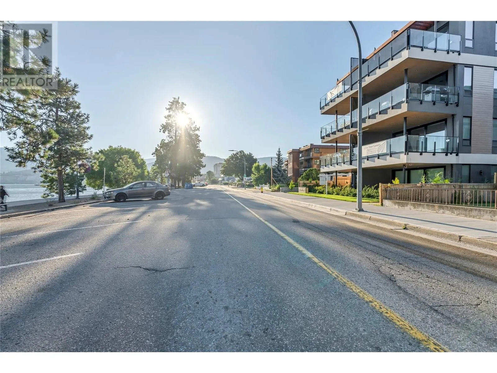 602 Lakeshore Drive Unit# 401