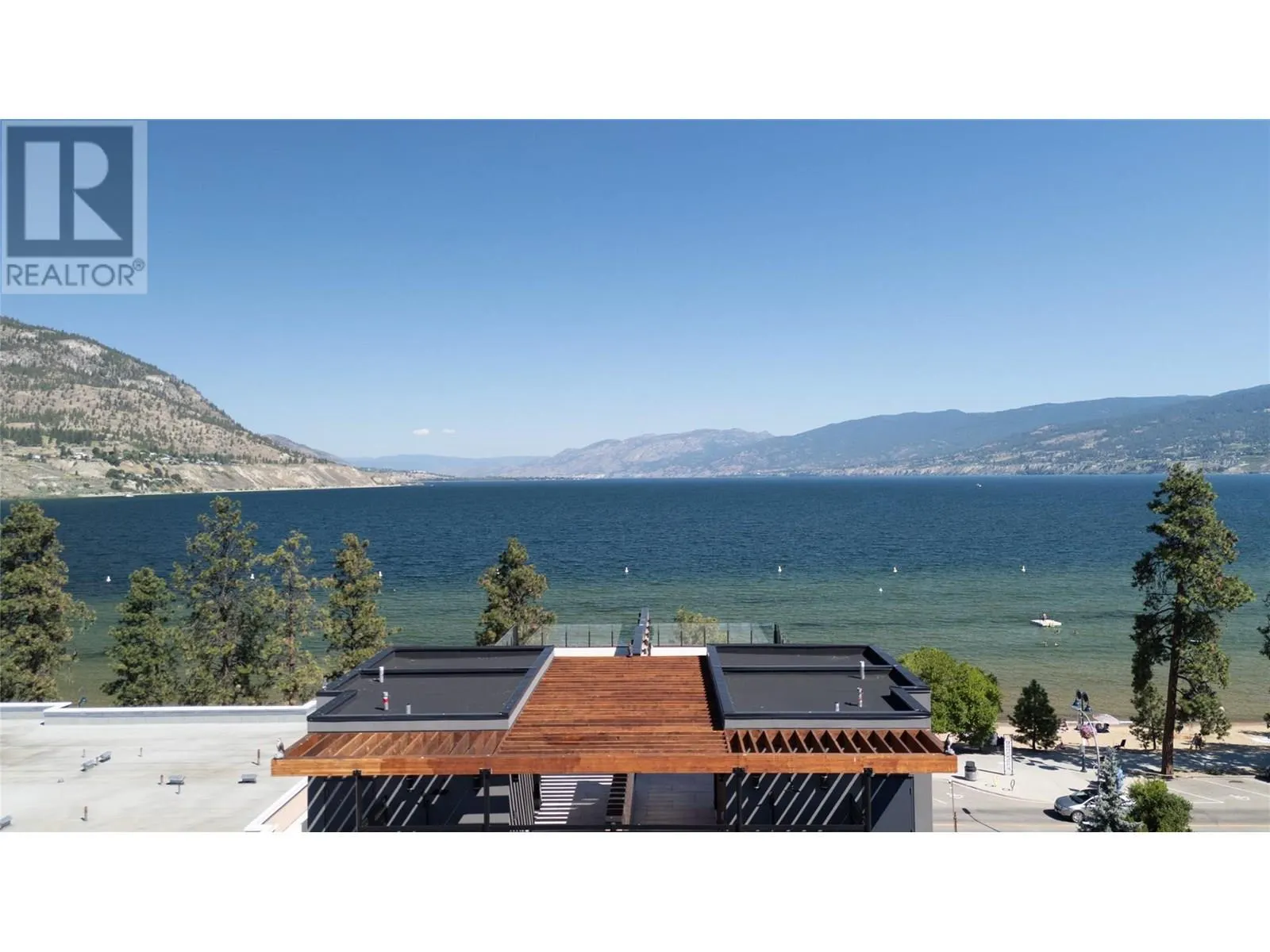 602 Lakeshore Drive Unit# 401