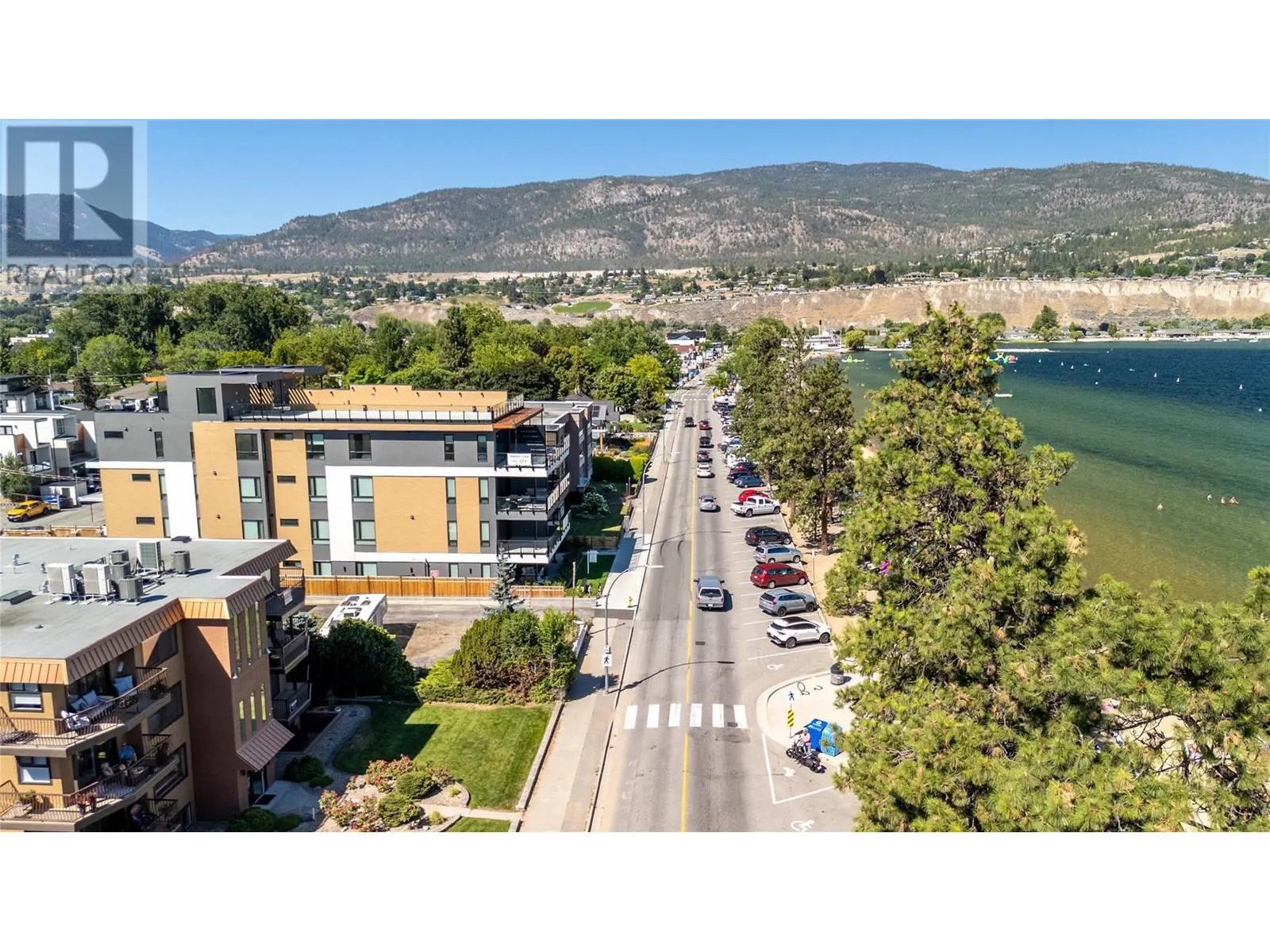 602 Lakeshore Drive Unit# 401