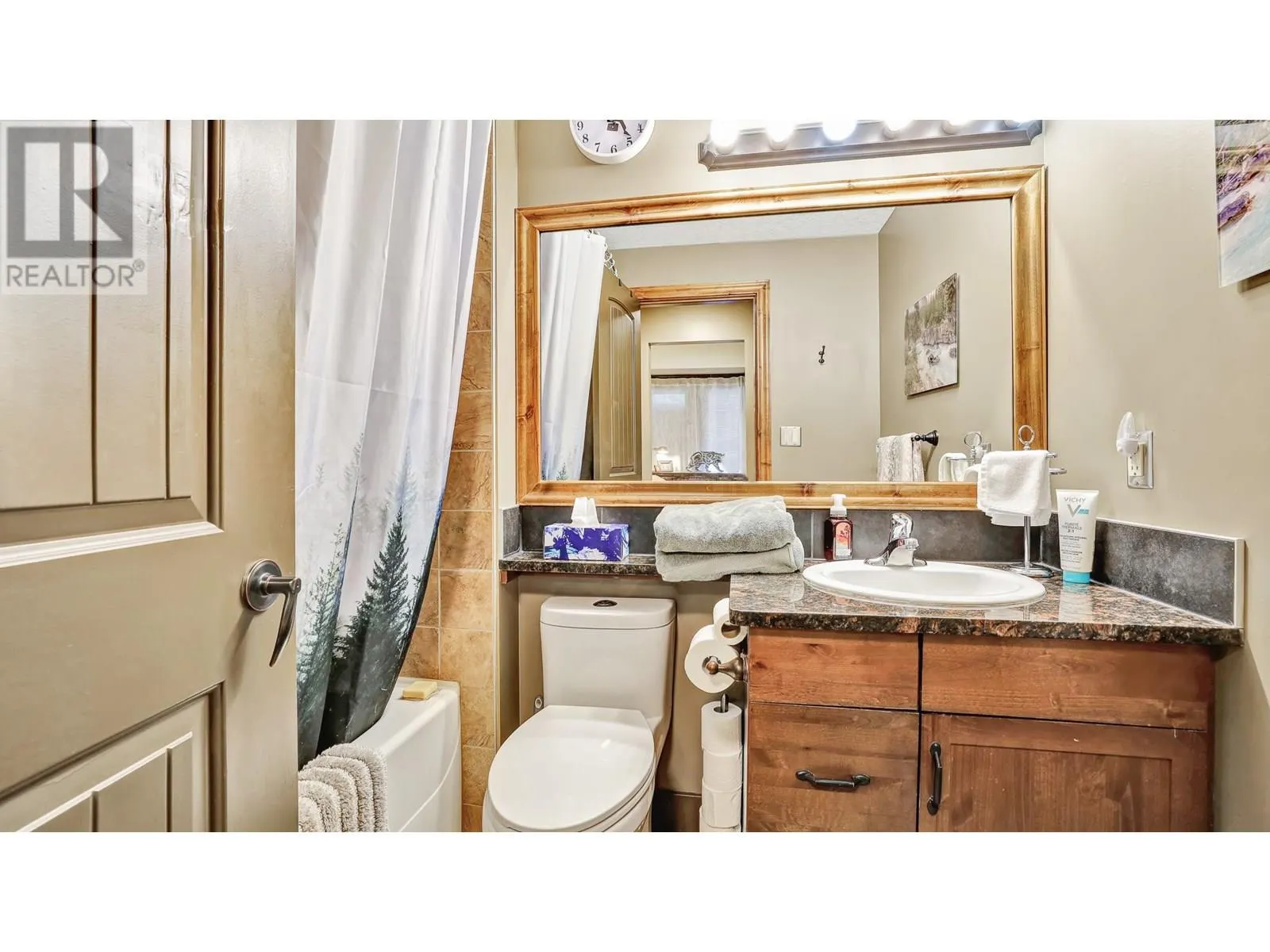 7495 COLUMBIA Avenue Unit# 2111