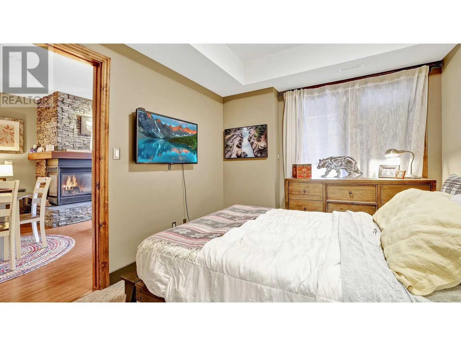 7495 COLUMBIA Avenue Unit# 2111