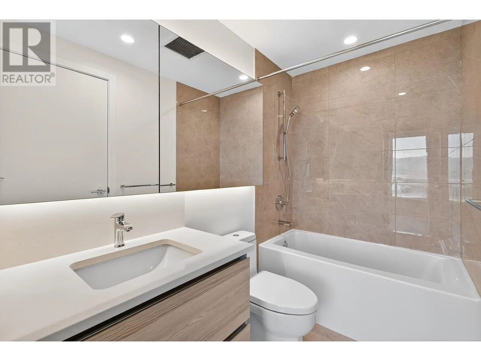 238 Leon Avenue Unit# 1505
