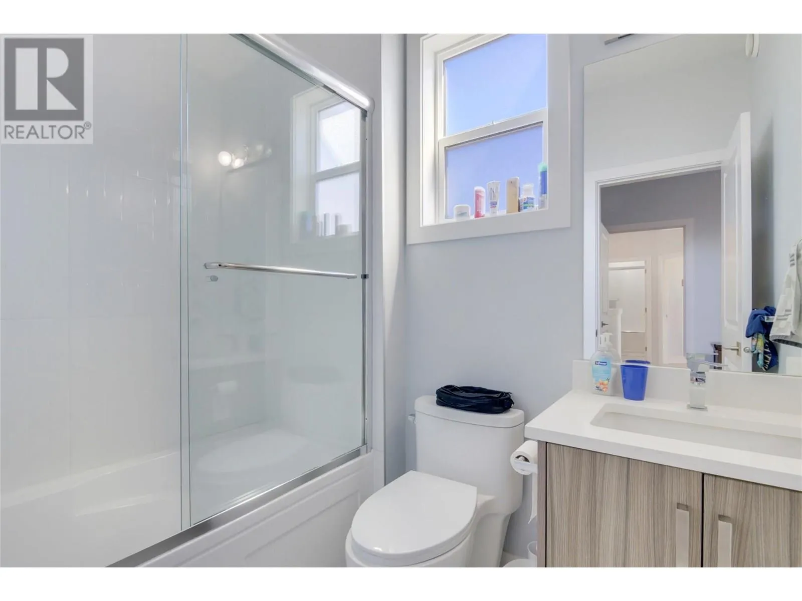 825 Cadder Avenue Unit# 3