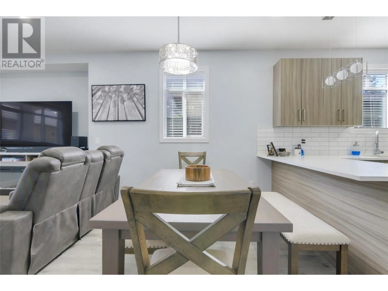 825 Cadder Avenue Unit# 3